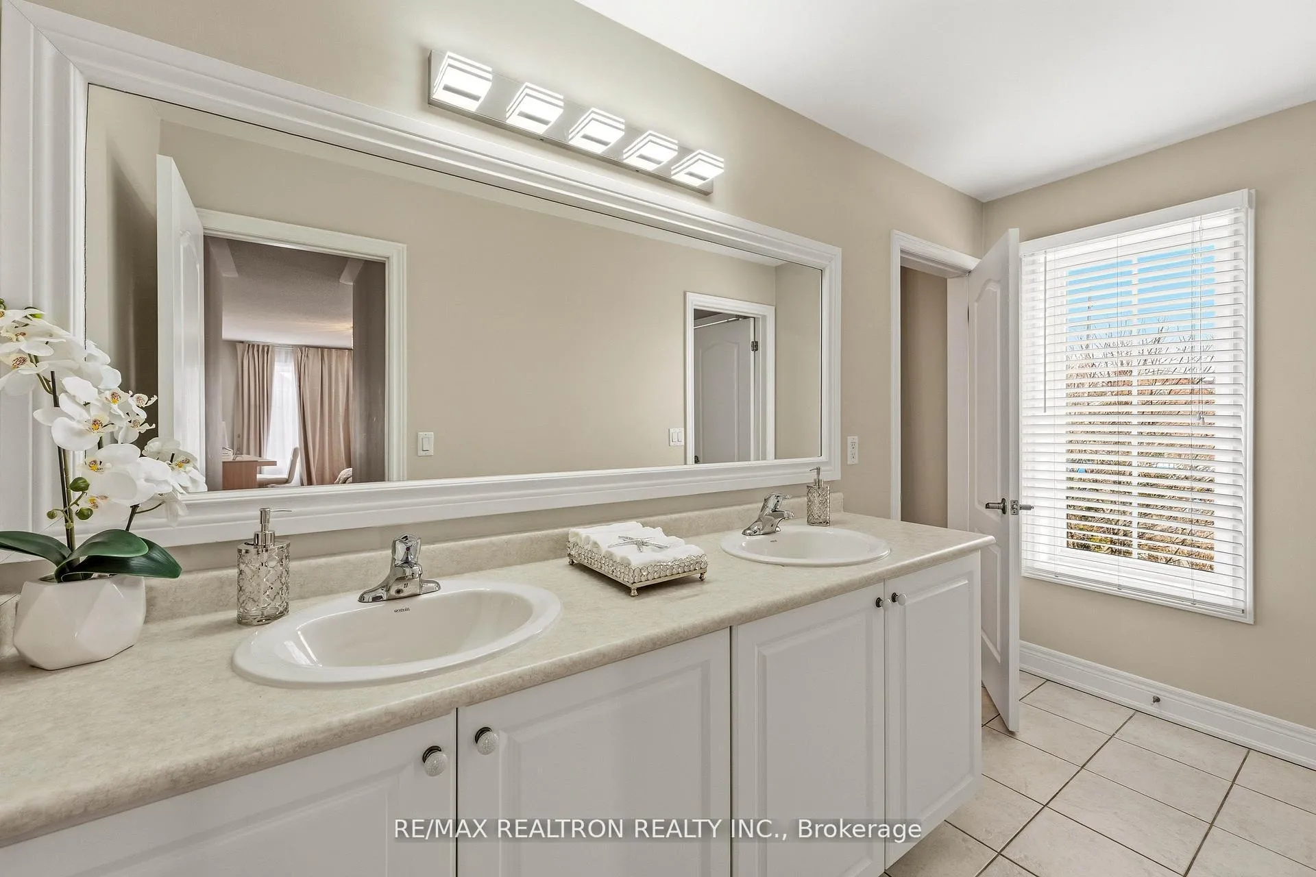 Photo 29 of 2 Daniel Bram Drive, Vaughan, Patterson — HOMEH