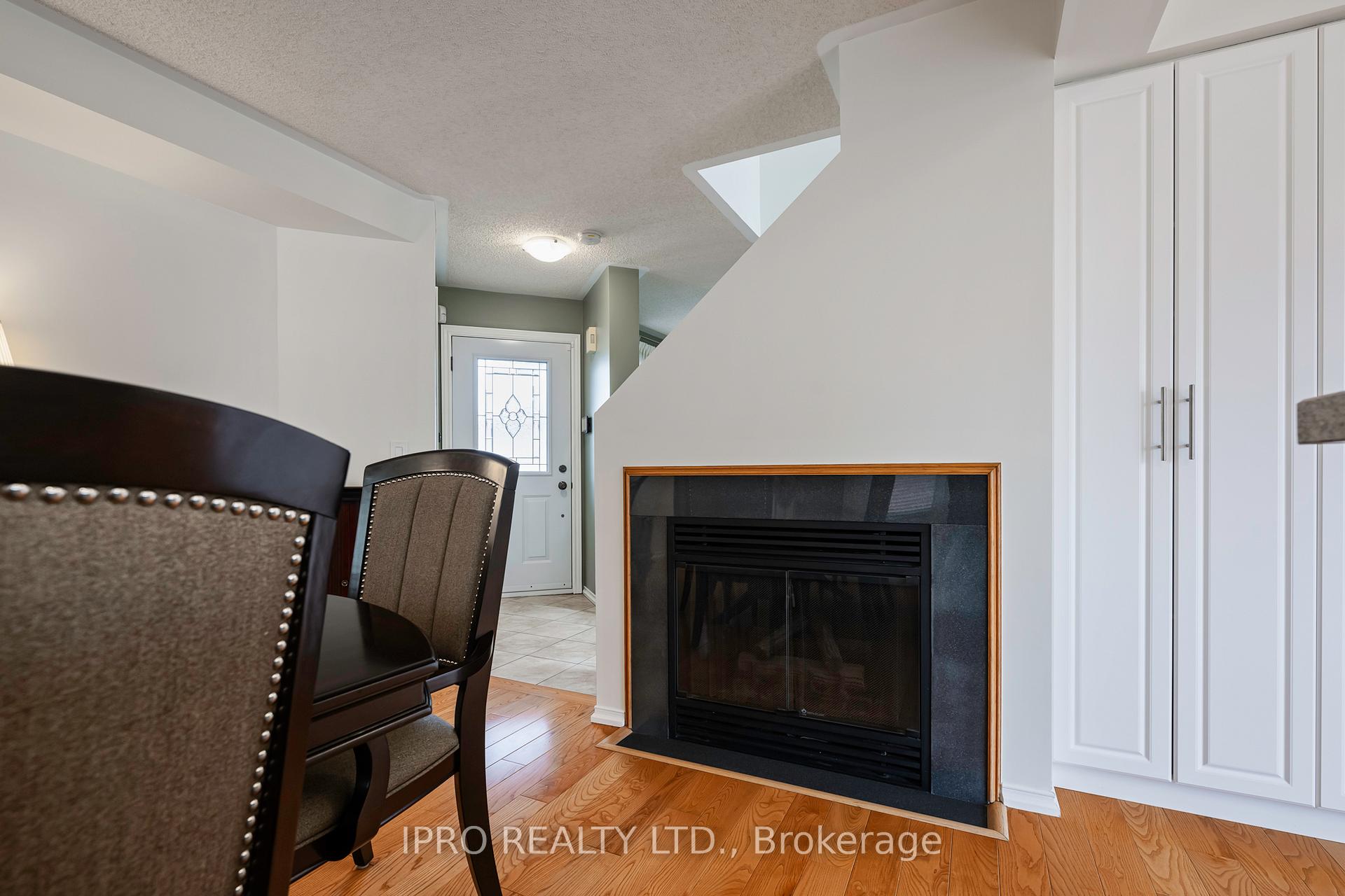 Photo 10 of 72 Newdale Place, Brampton, Westgate — HOMEH