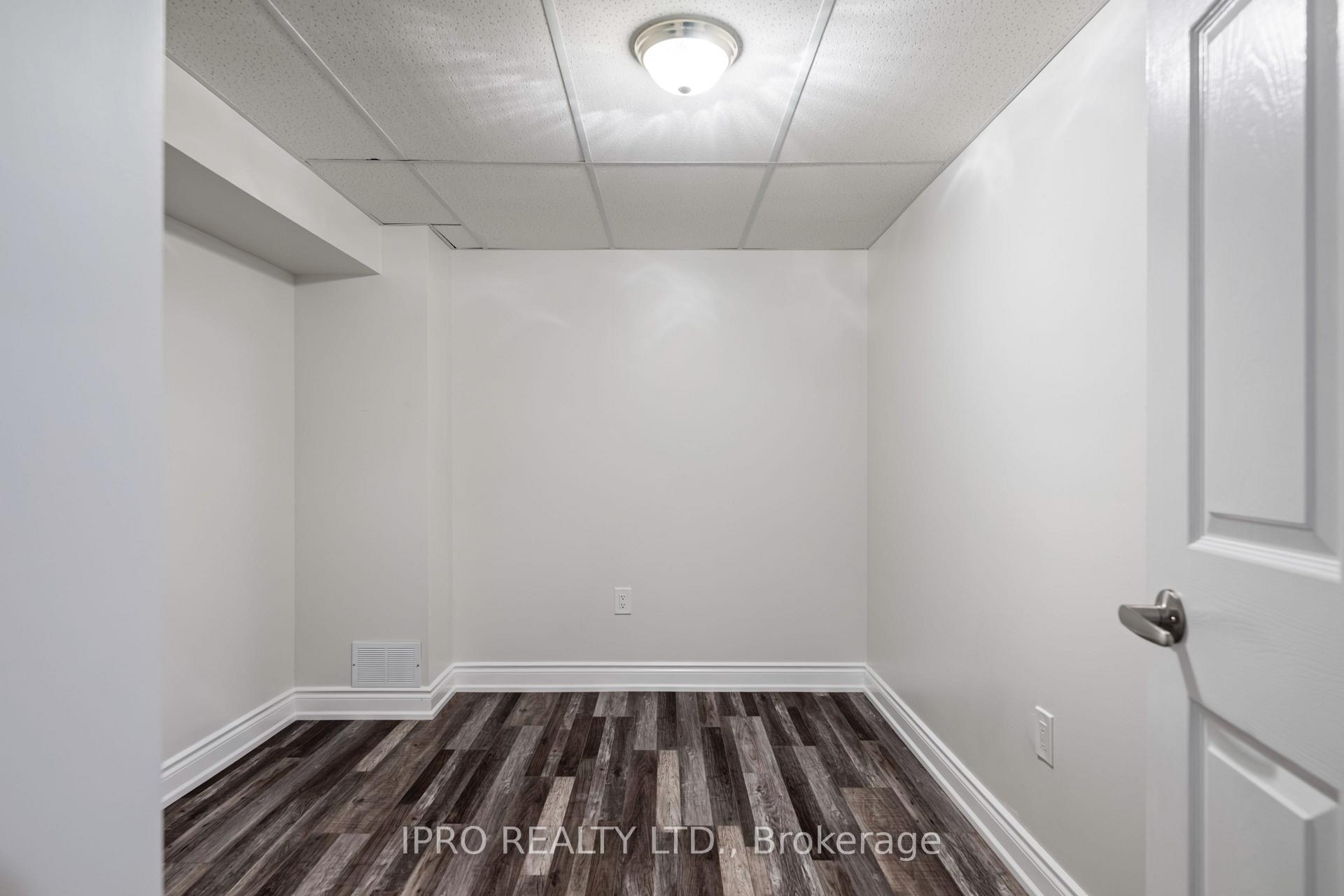 Photo 63 of 72 Newdale Place, Brampton, Westgate — HOMEH