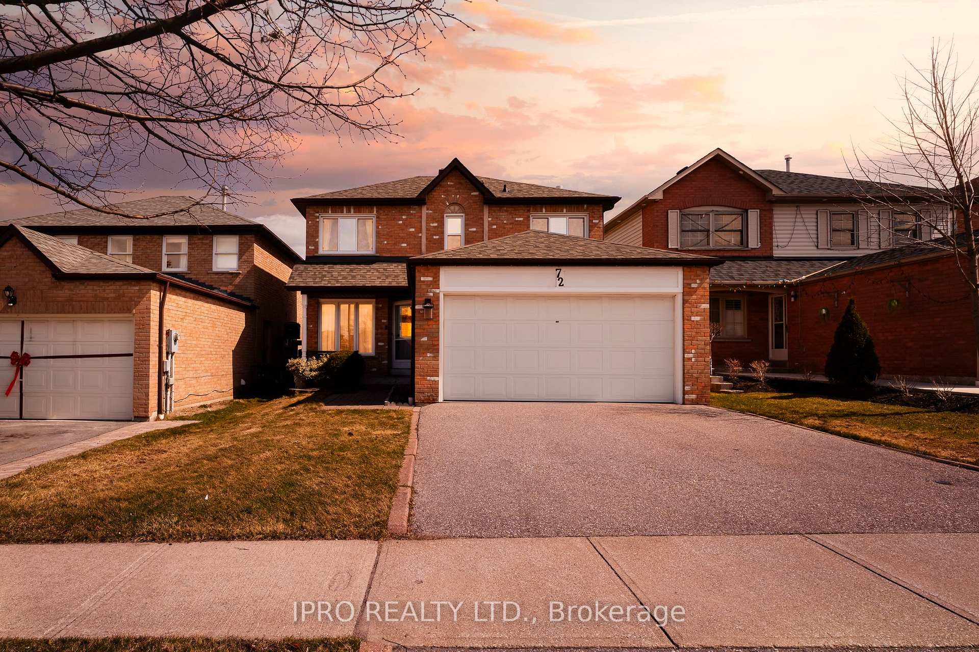 Photo 2 of 72 Newdale Place, Brampton, Westgate — HOMEH