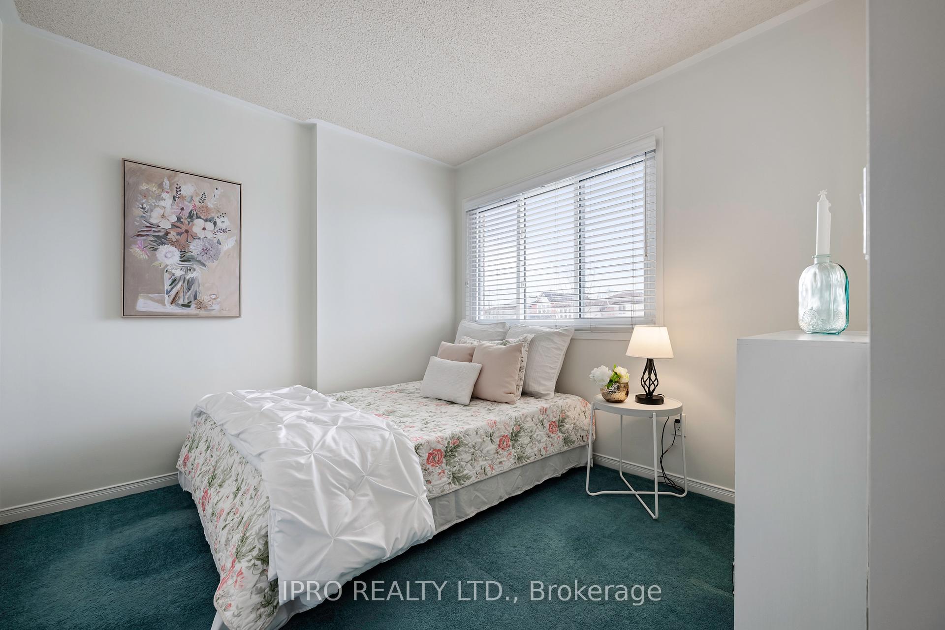 Photo 38 of 72 Newdale Place, Brampton, Westgate — HOMEH