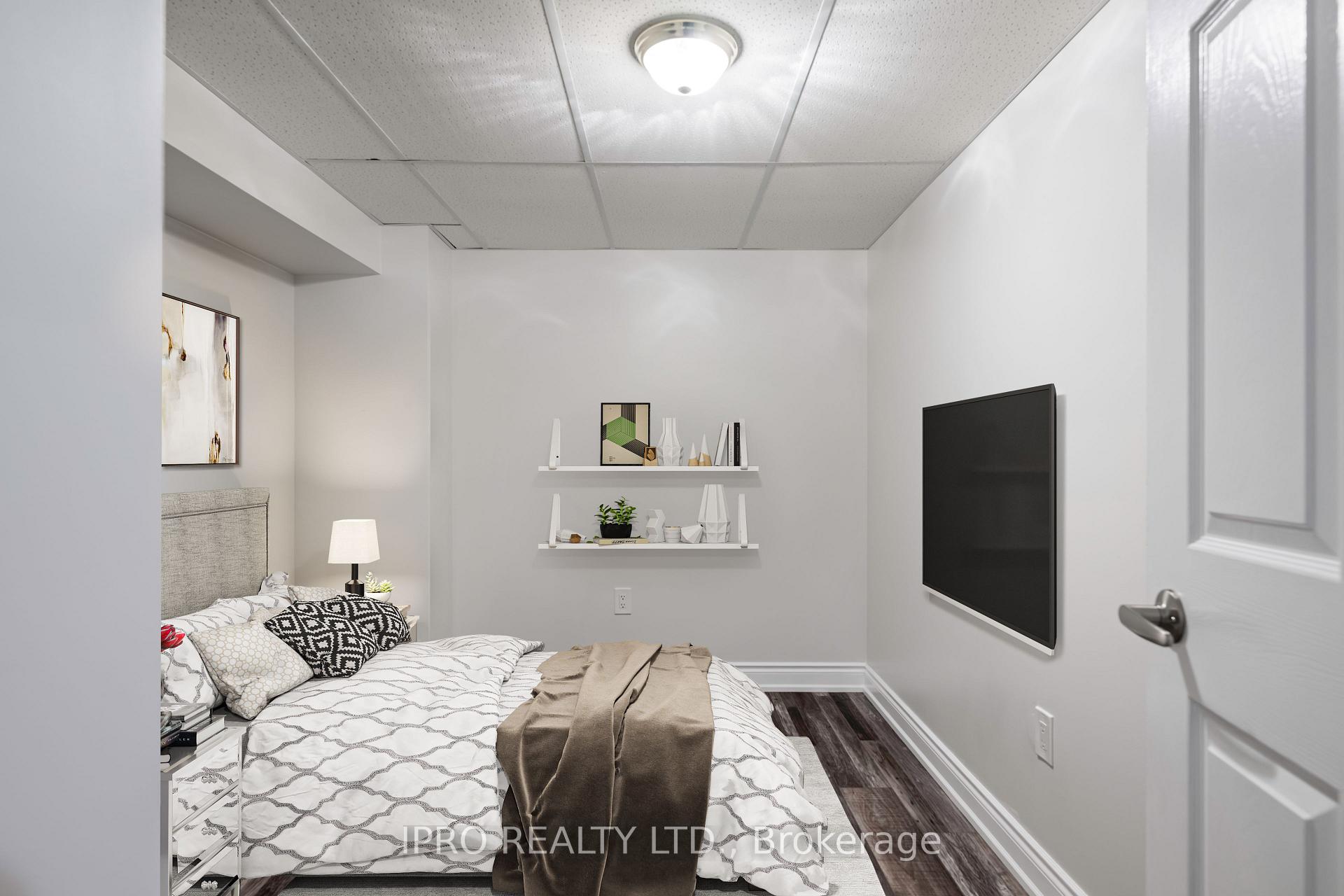 Photo 46 of 72 Newdale Place, Brampton, Westgate — HOMEH