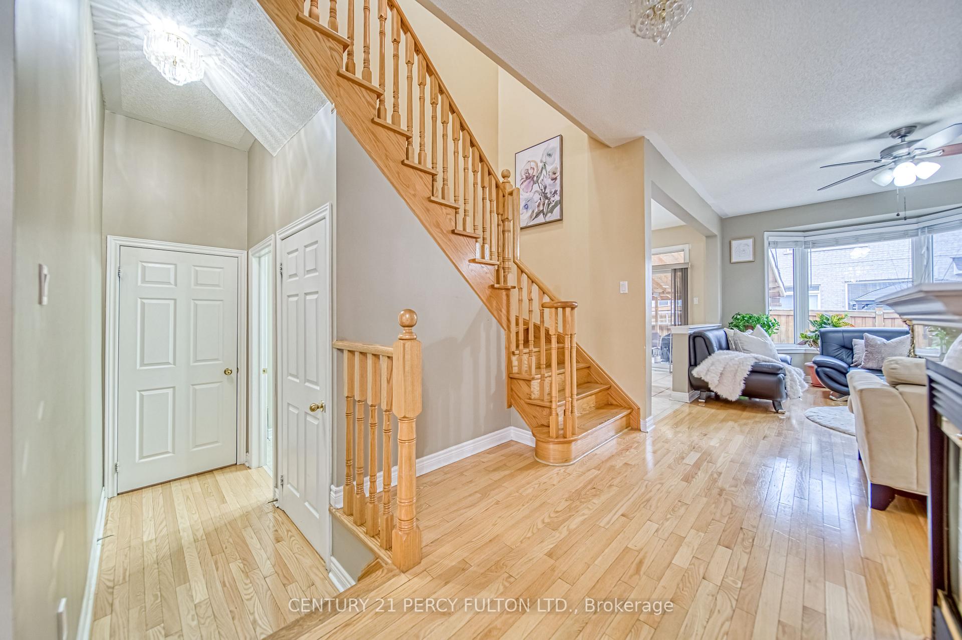Photo 6 of 31 Watsonbrook Drive, Brampton, Sandringham-Wellington — HOMEH