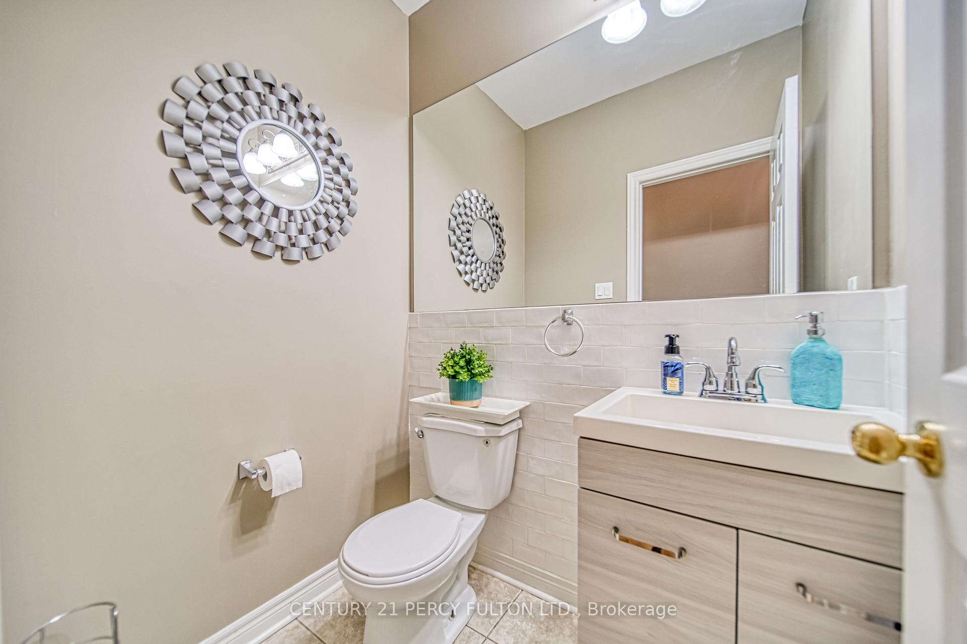 Photo 17 of 31 Watsonbrook Drive, Brampton, Sandringham-Wellington — HOMEH