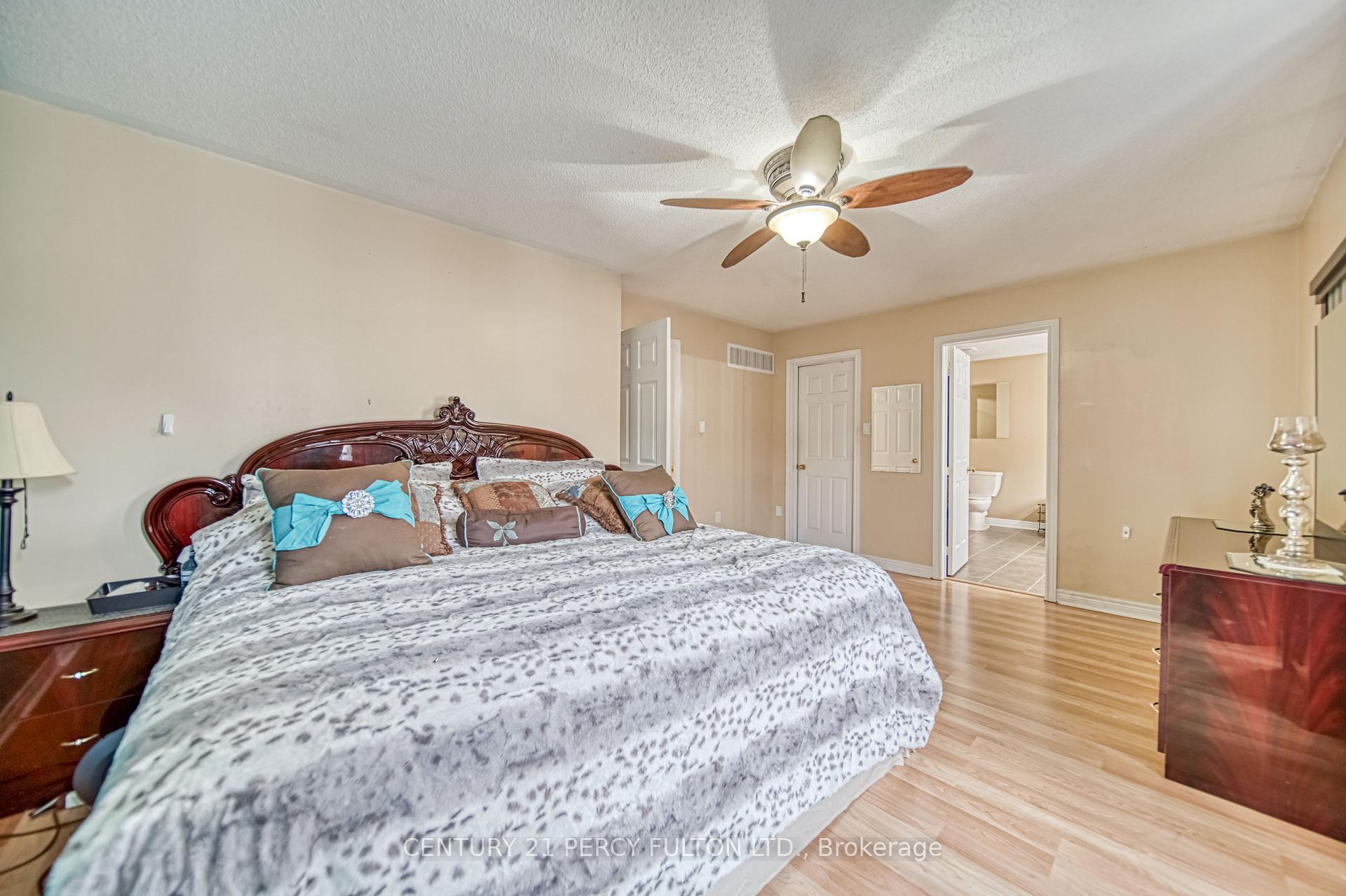 Photo 21 of 31 Watsonbrook Drive, Brampton, Sandringham-Wellington — HOMEH