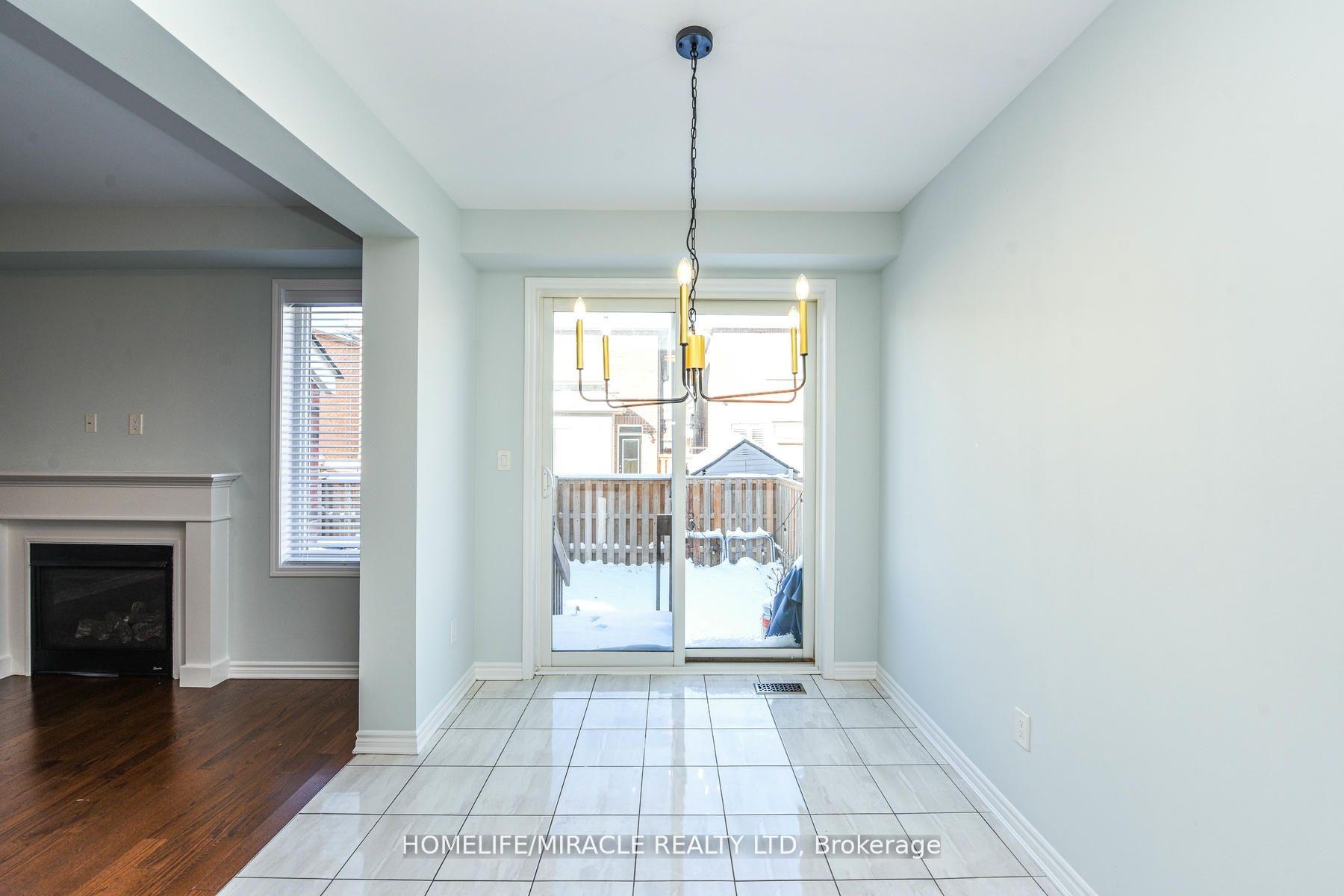 Photo 9 of 120 Benhurst Crescent, Brampton, Northwest Brampton — HOMEH