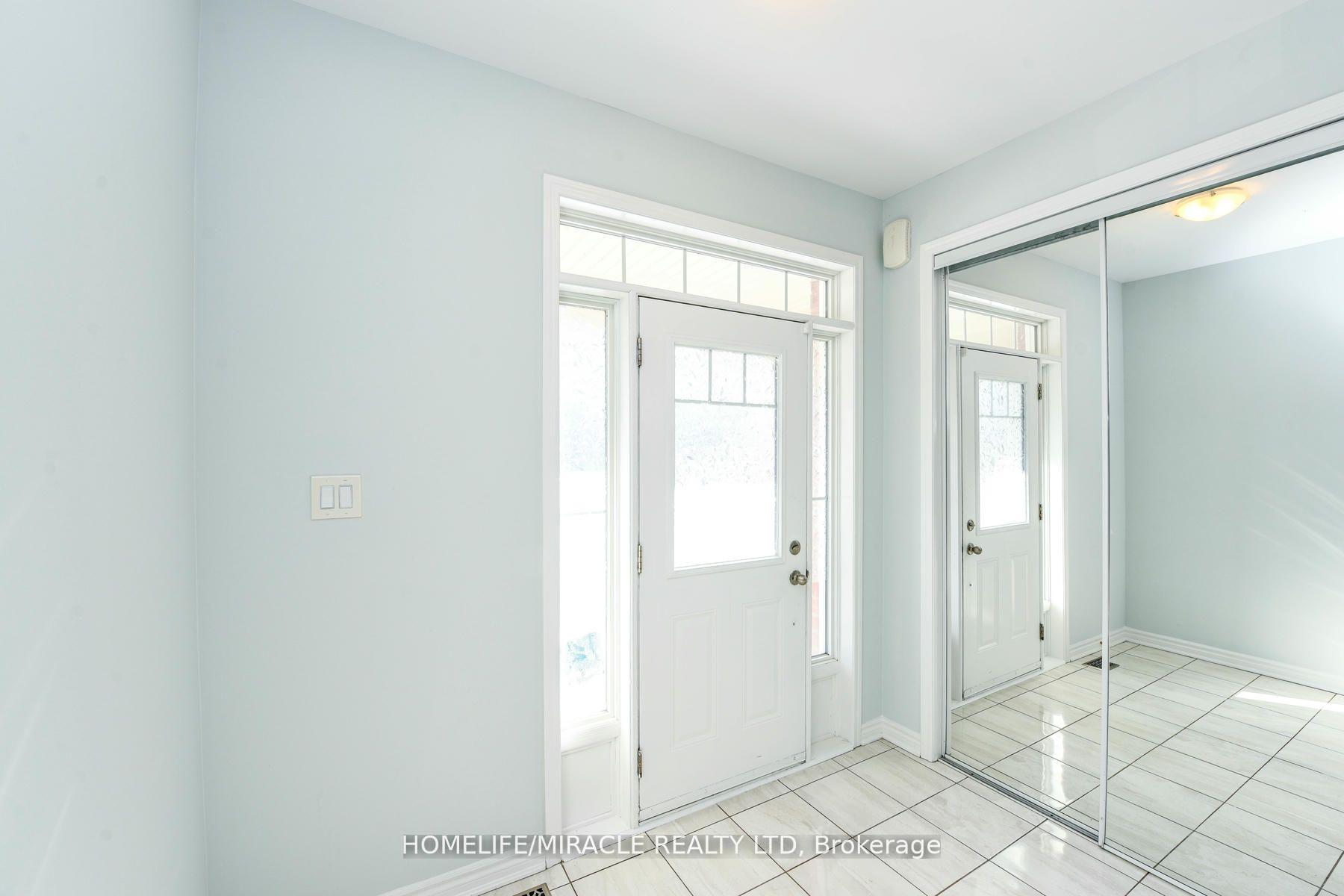 Photo 16 of 120 Benhurst Crescent, Brampton, Northwest Brampton — HOMEH