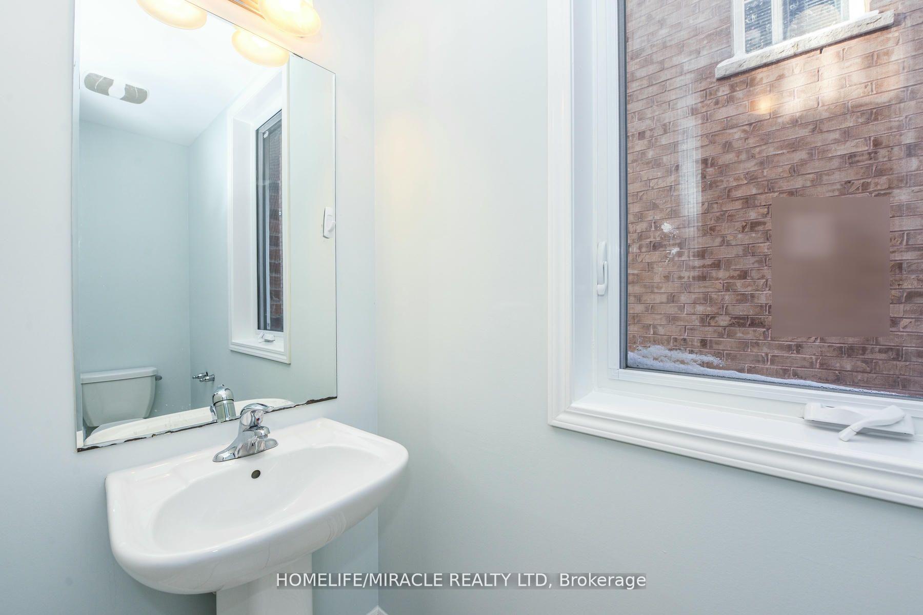Photo 17 of 120 Benhurst Crescent, Brampton, Northwest Brampton — HOMEH