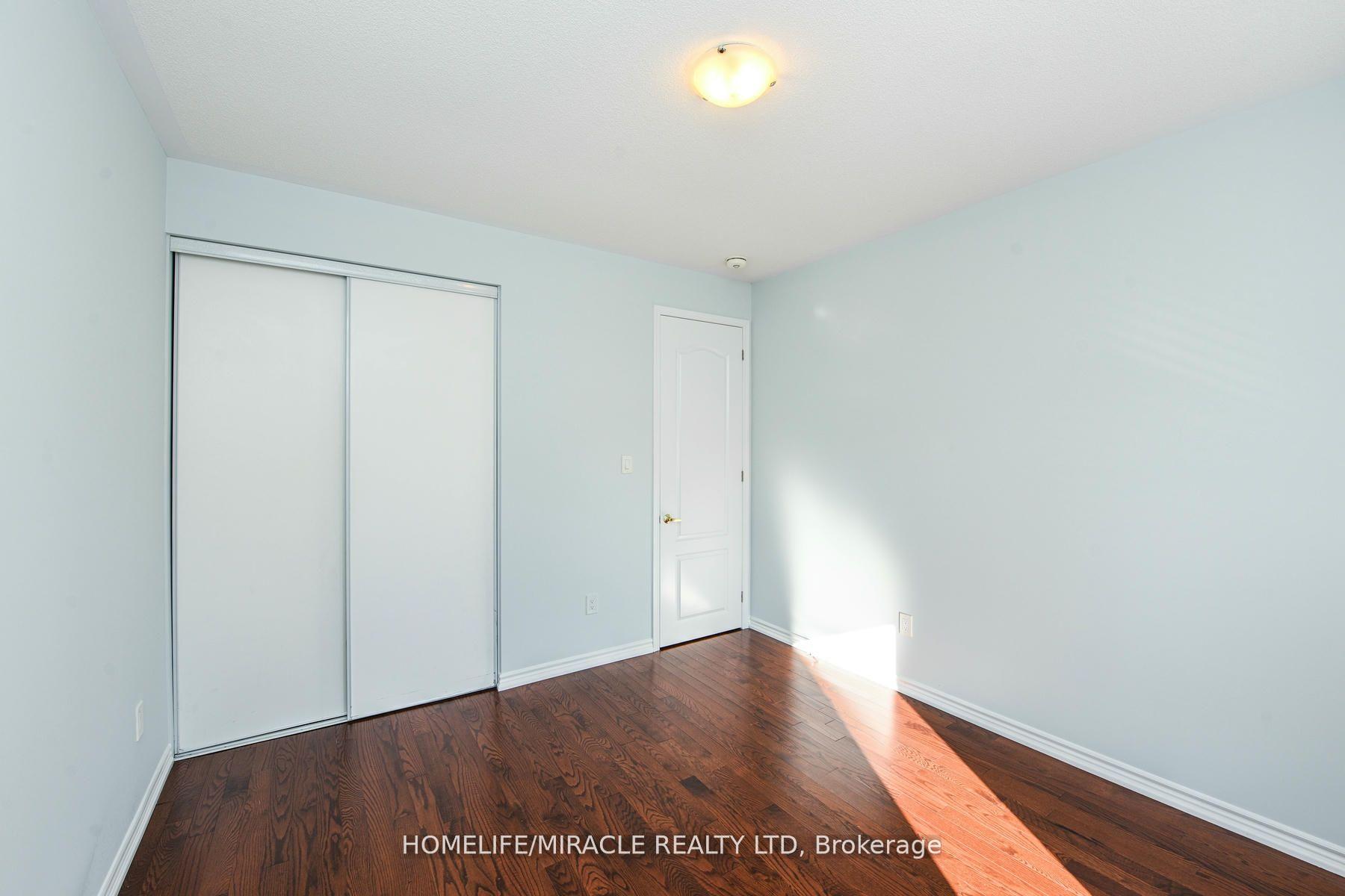 Photo 21 of 120 Benhurst Crescent, Brampton, Northwest Brampton — HOMEH