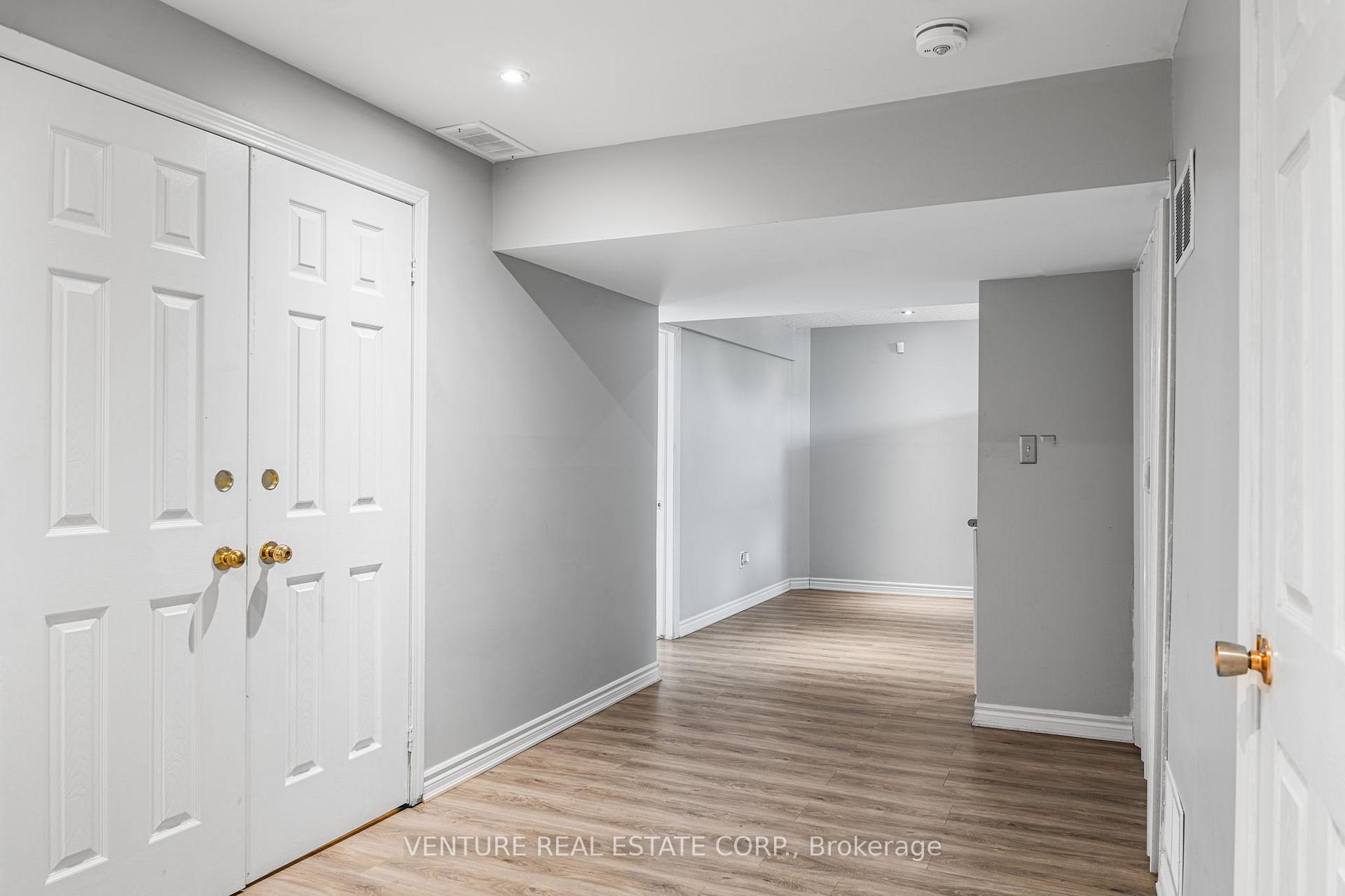 Photo 31 of 53 Chalkfarm Crescent, Brampton, Northwest Sandalwood Parkway — HOMEH
