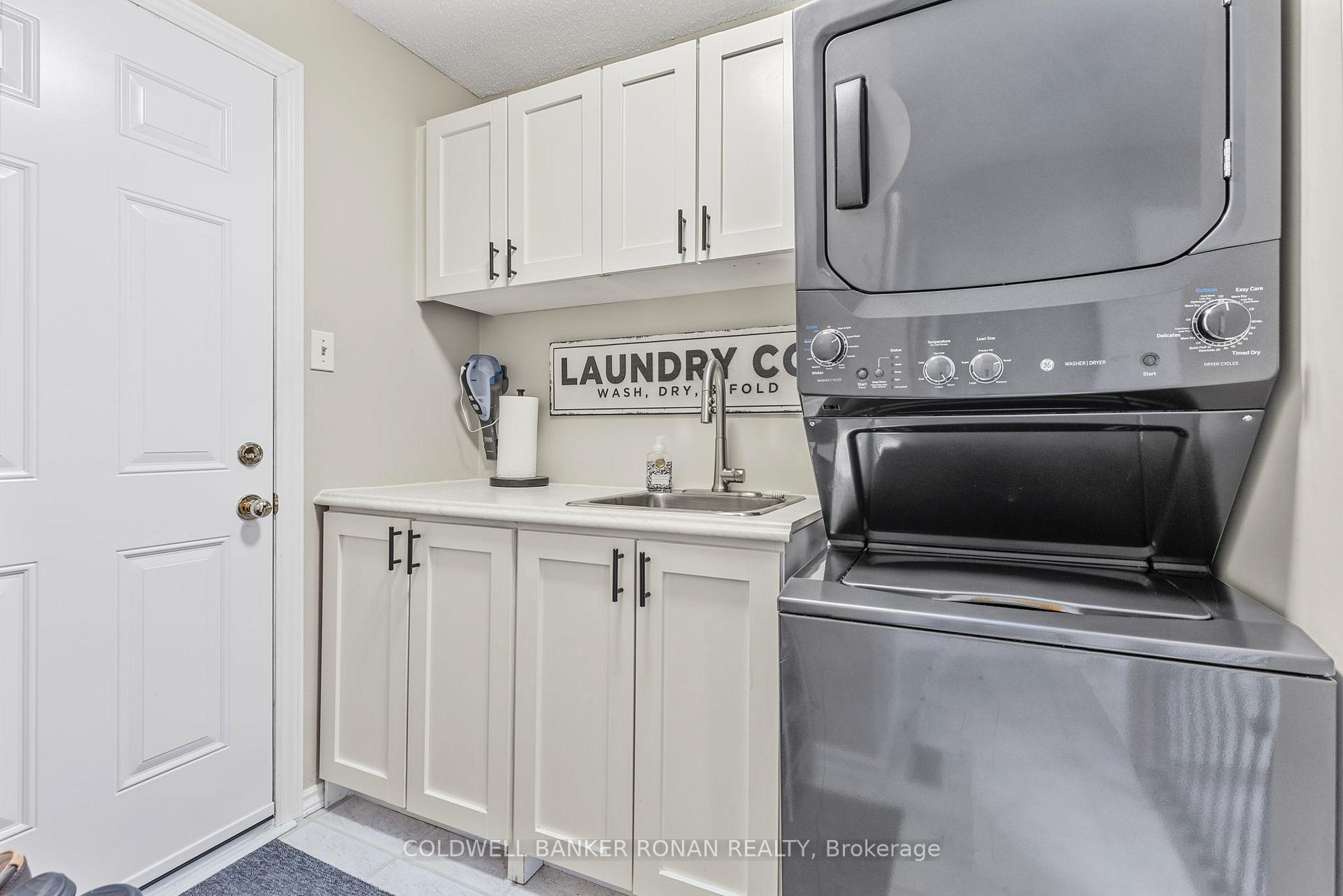 Photo 24 of 40 Green Briar Road, New Tecumseth, Rural New Tecumseth — HOMEH