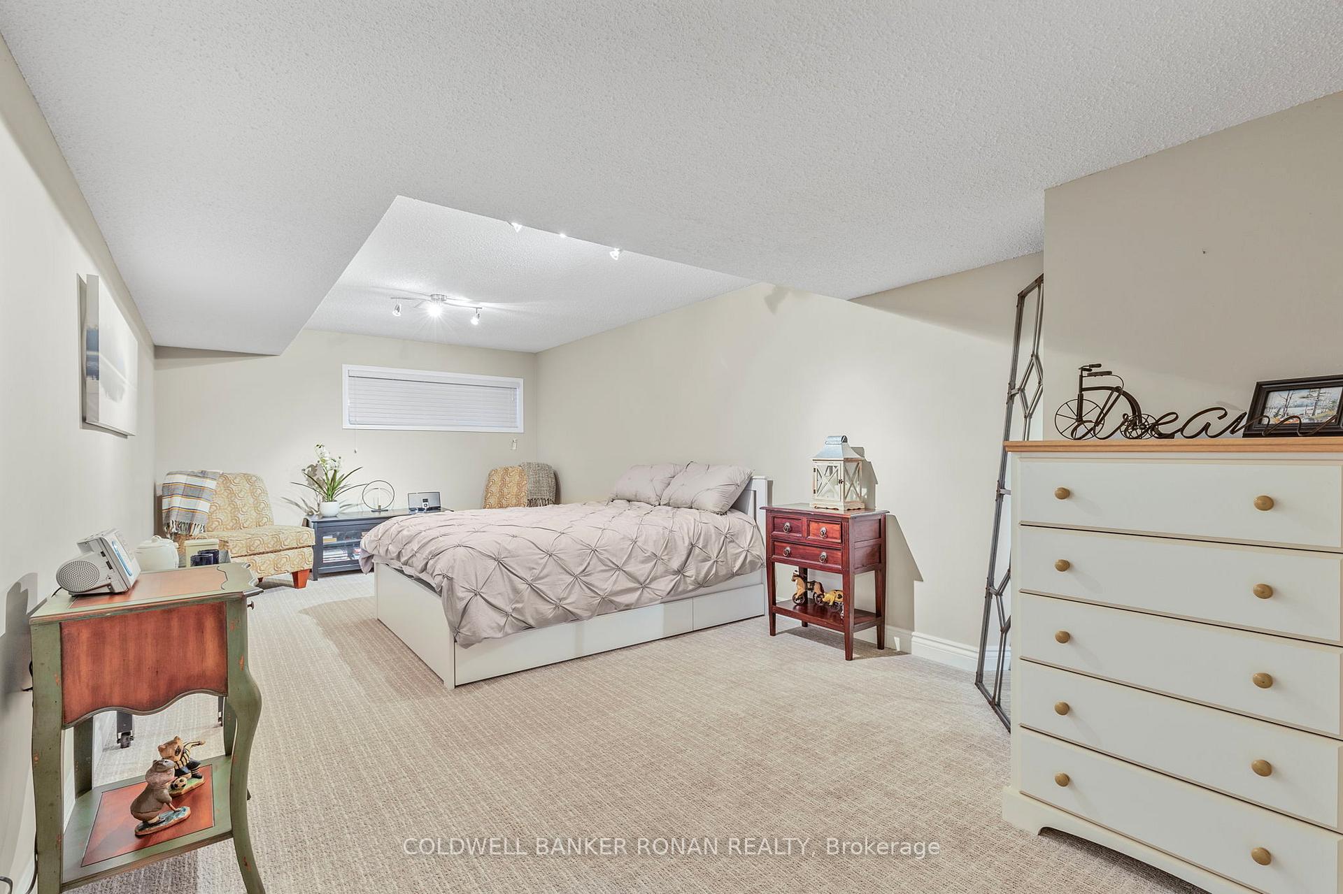 Photo 26 of 40 Green Briar Road, New Tecumseth, Rural New Tecumseth — HOMEH