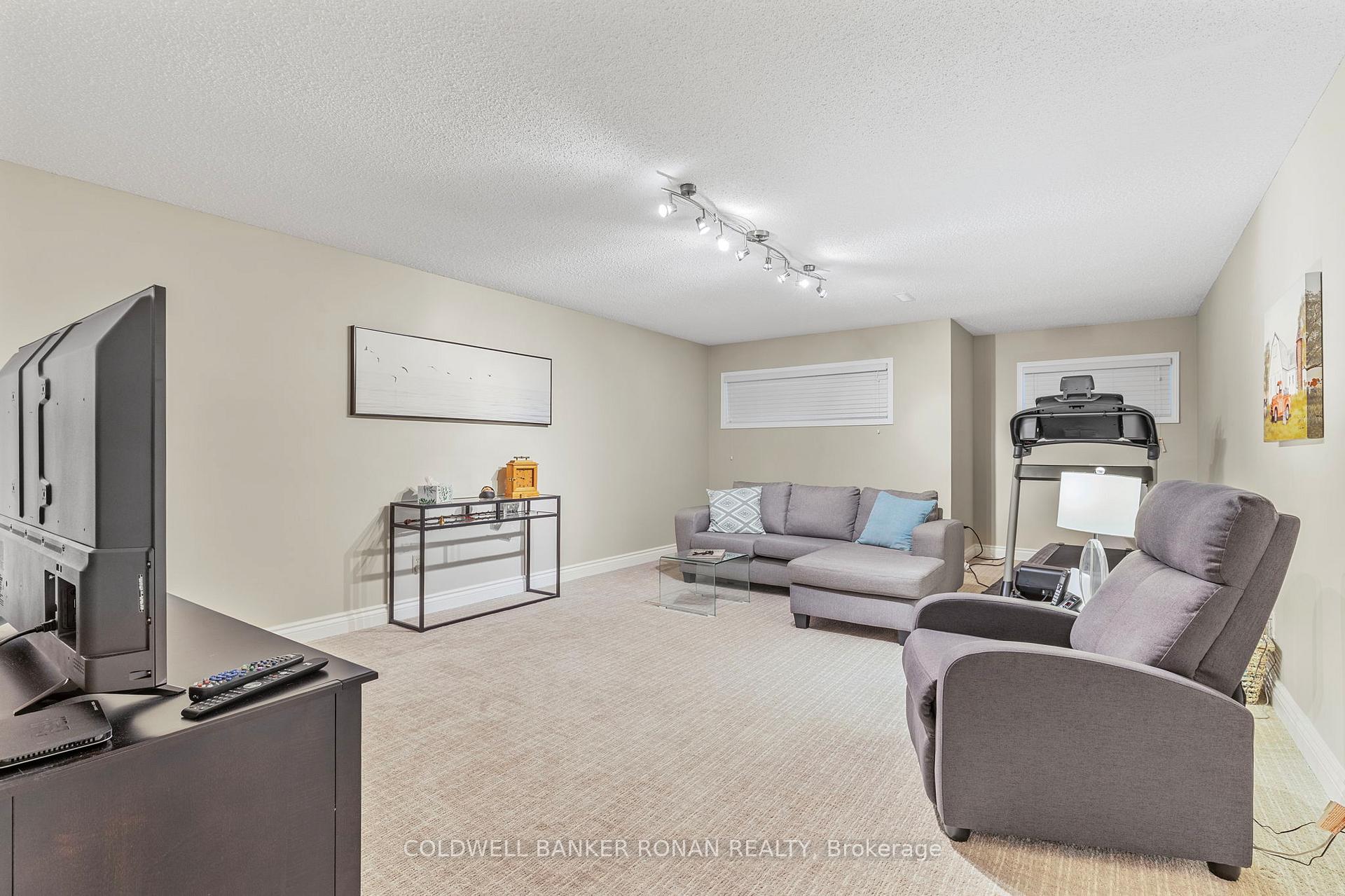Photo 28 of 40 Green Briar Road, New Tecumseth, Rural New Tecumseth — HOMEH