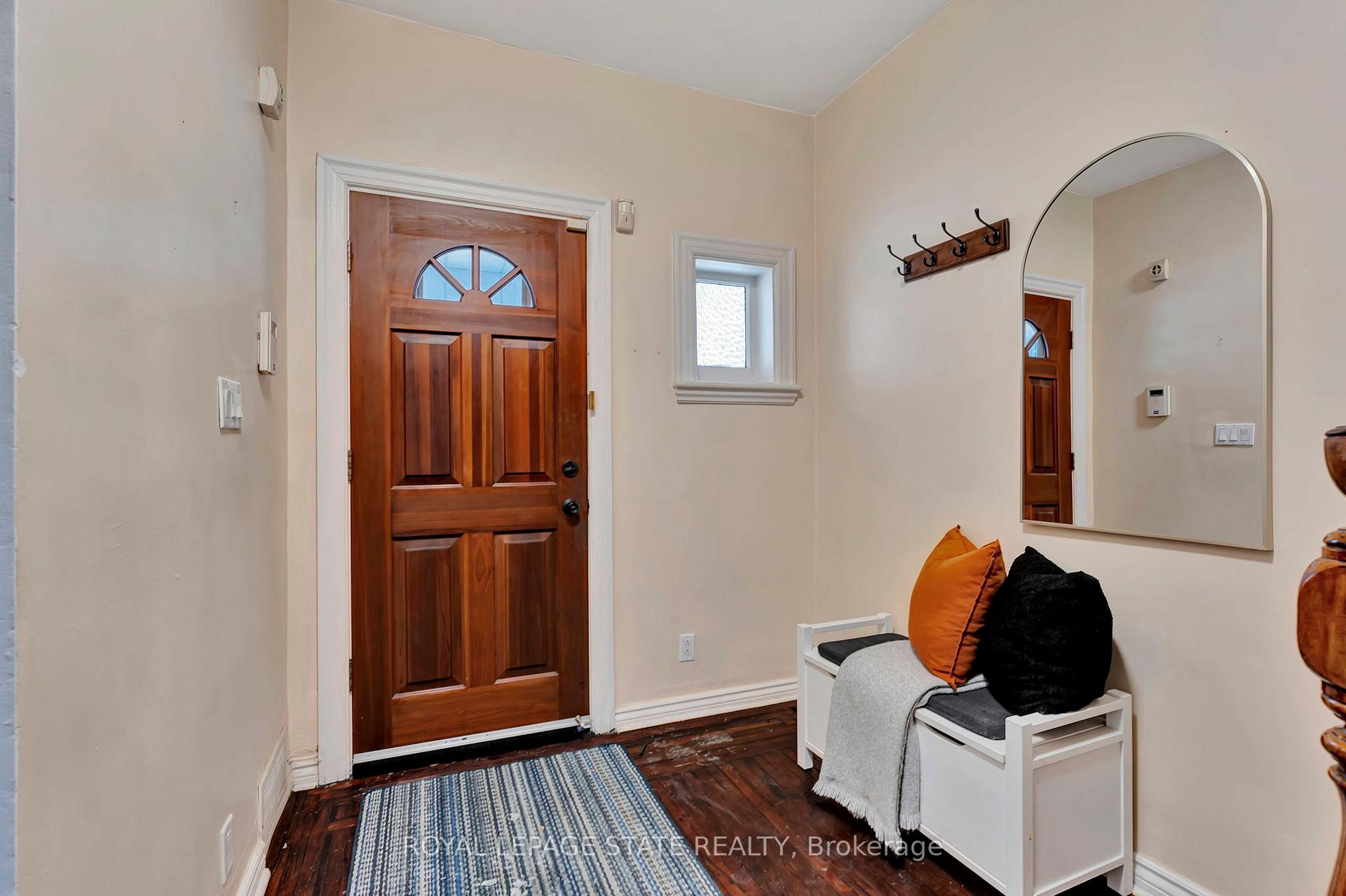 Photo 5 of 8 Senator Avenue, Hamilton, Gibson — HOMEH