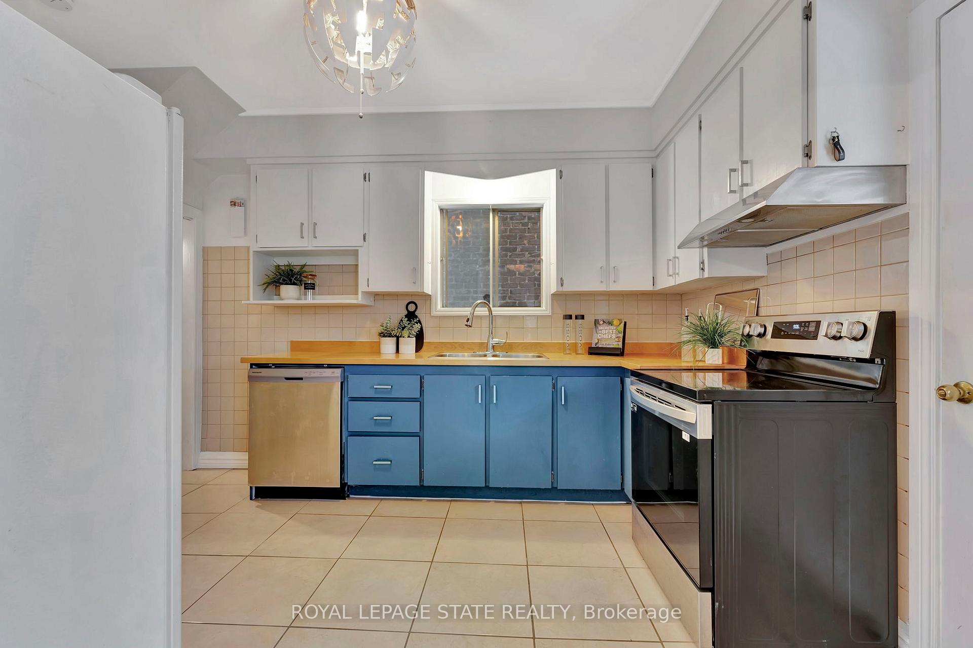 Photo 16 of 8 Senator Avenue, Hamilton, Gibson — HOMEH
