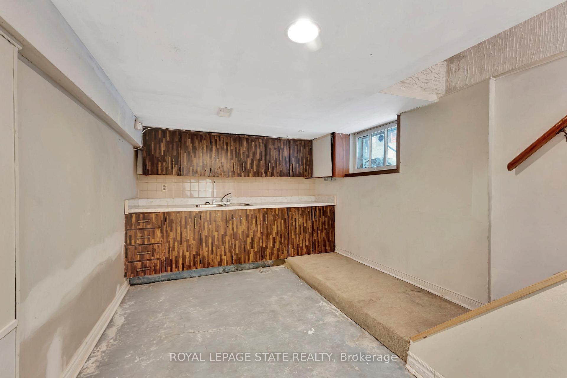 Photo 32 of 8 Senator Avenue, Hamilton, Gibson — HOMEH