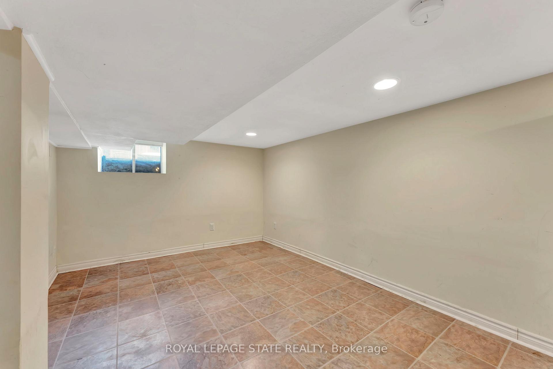 Photo 34 of 8 Senator Avenue, Hamilton, Gibson — HOMEH