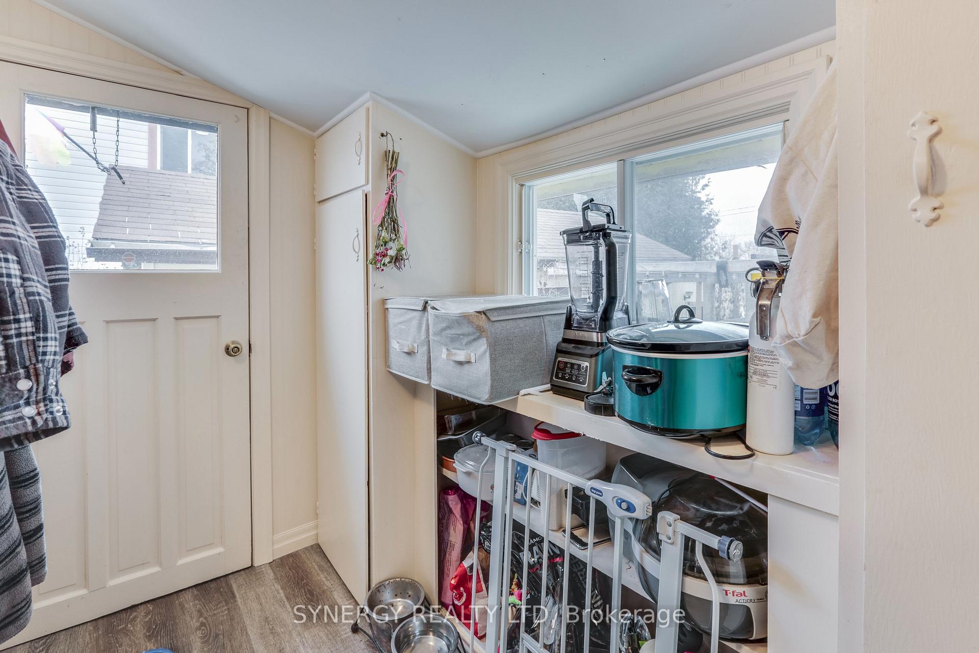 Photo 10 of 5 Miller Street, St. Thomas — HOMEH