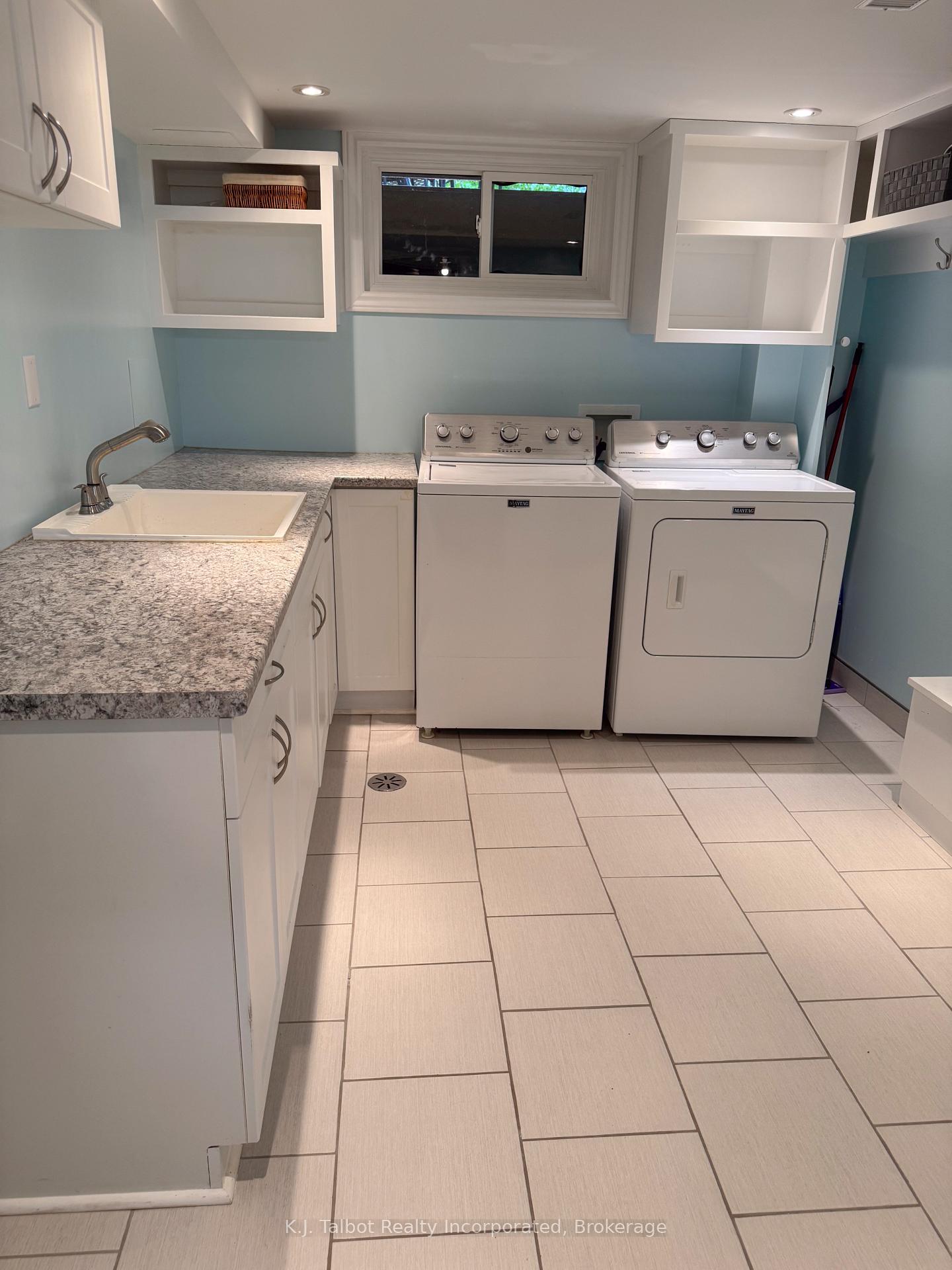 Photo 11 of 250 Catherine Street, Goderich, Goderich Town — HOMEH