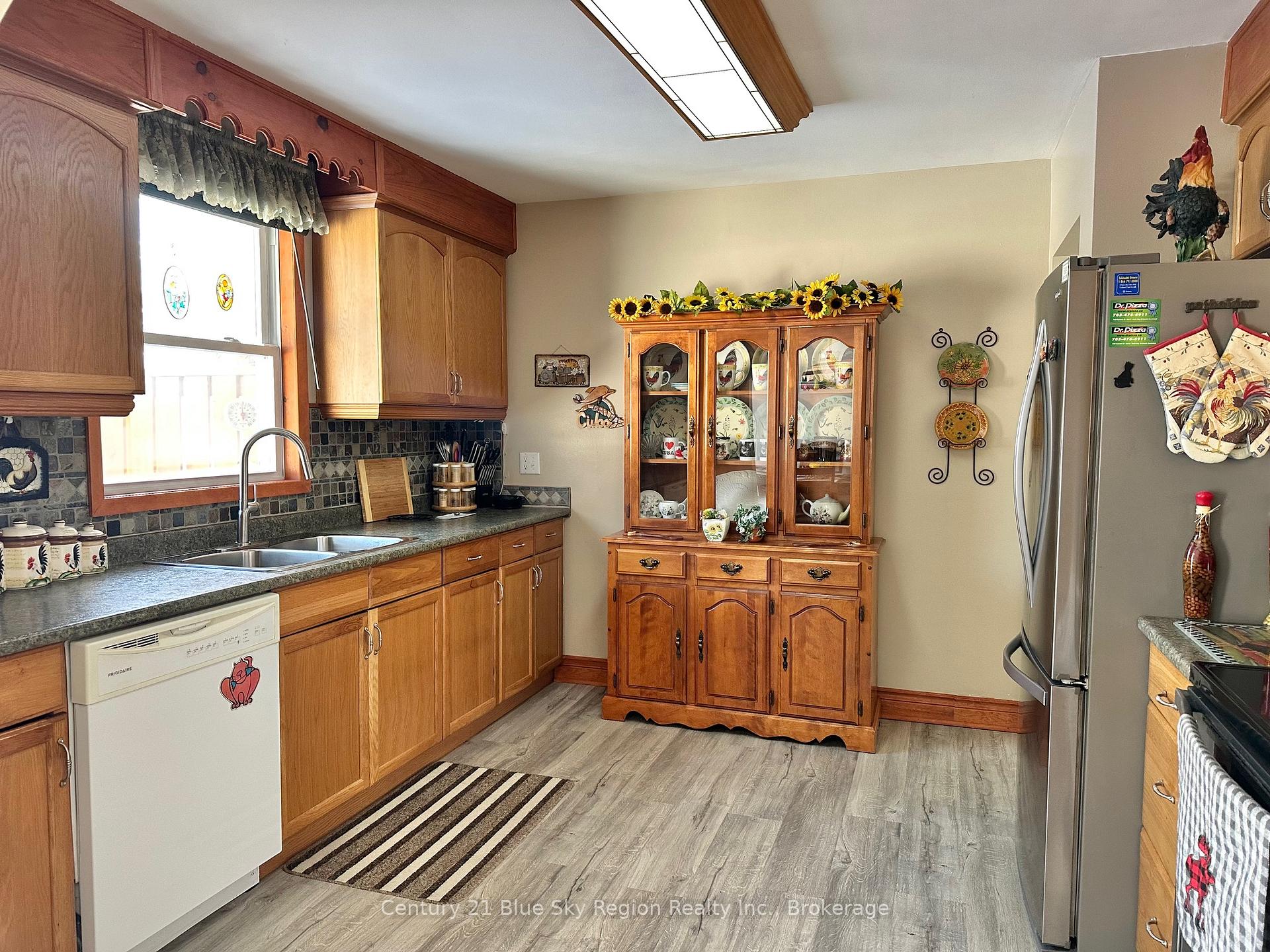 Photo 5 of 391 Seventh Street, Mattawa — HOMEH
