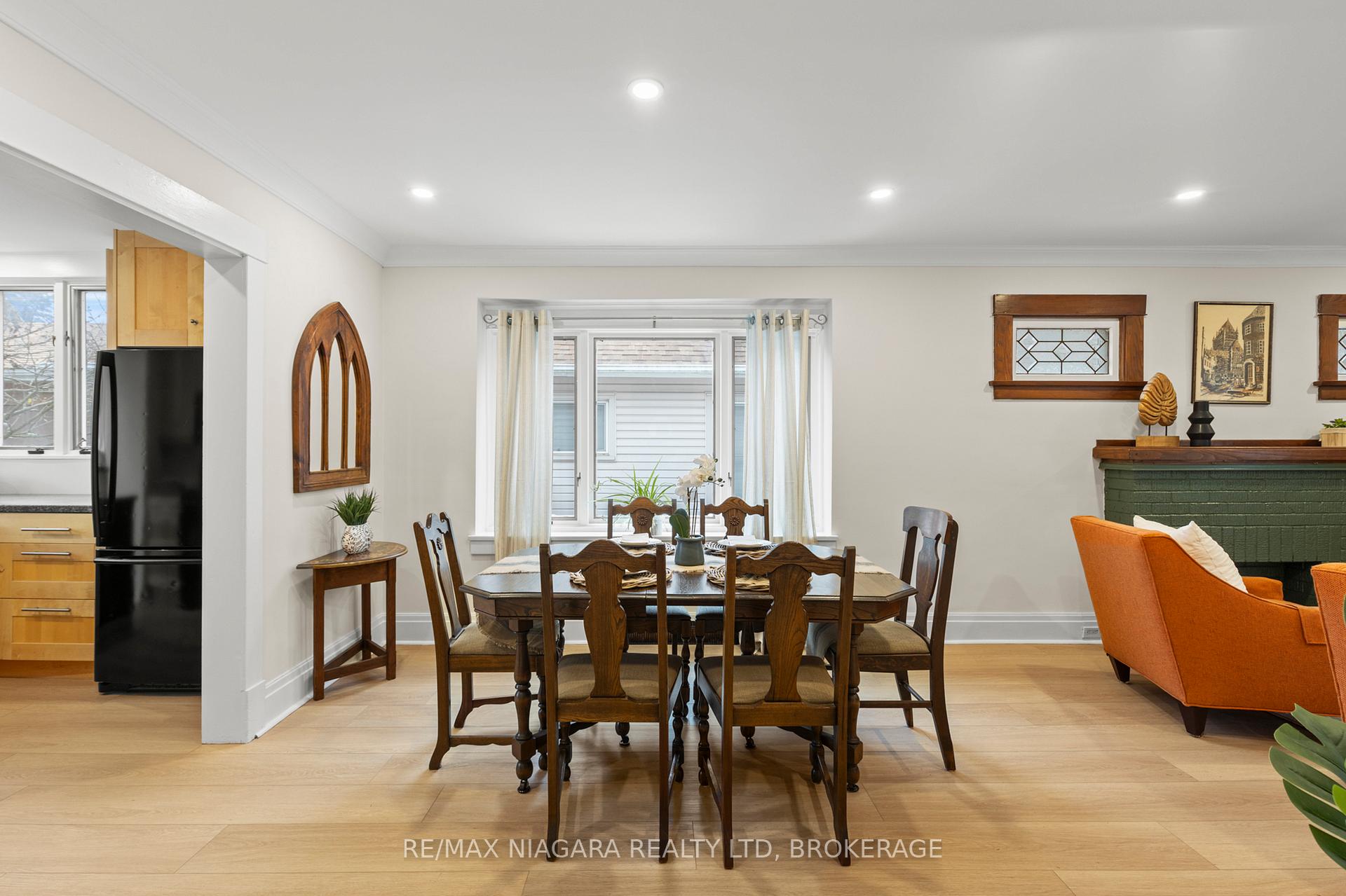 Photo 11 of 13 Linden Street, St. Catharines, Downtown — HOMEH