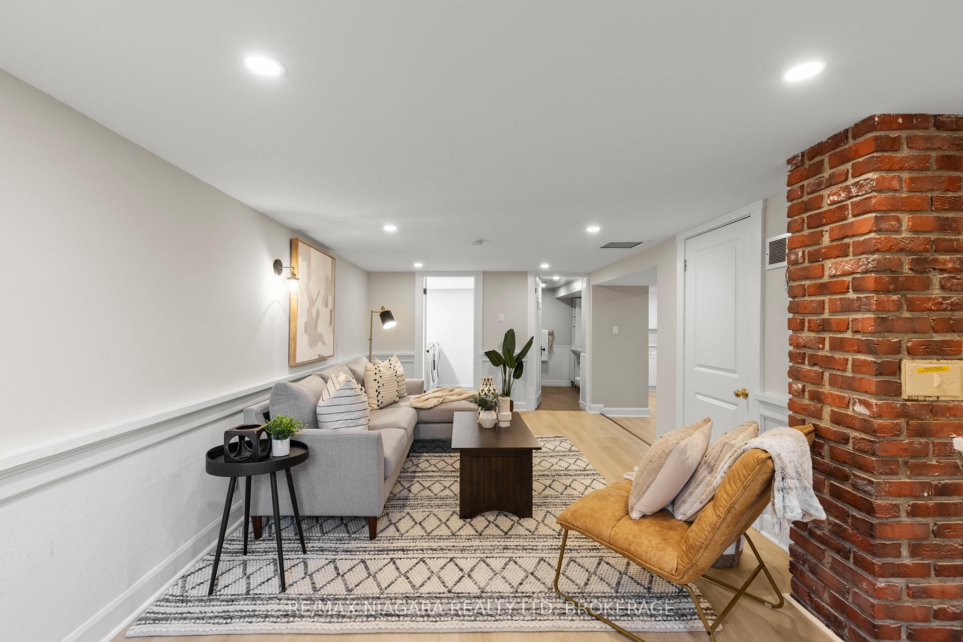Photo 19 of 13 Linden Street, St. Catharines, Downtown — HOMEH