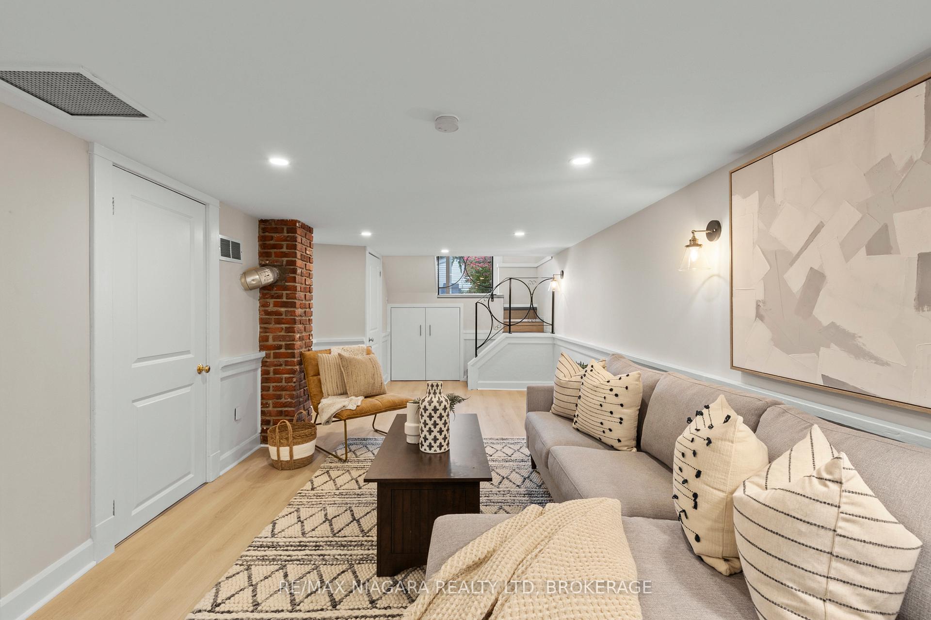 Photo 20 of 13 Linden Street, St. Catharines, Downtown — HOMEH