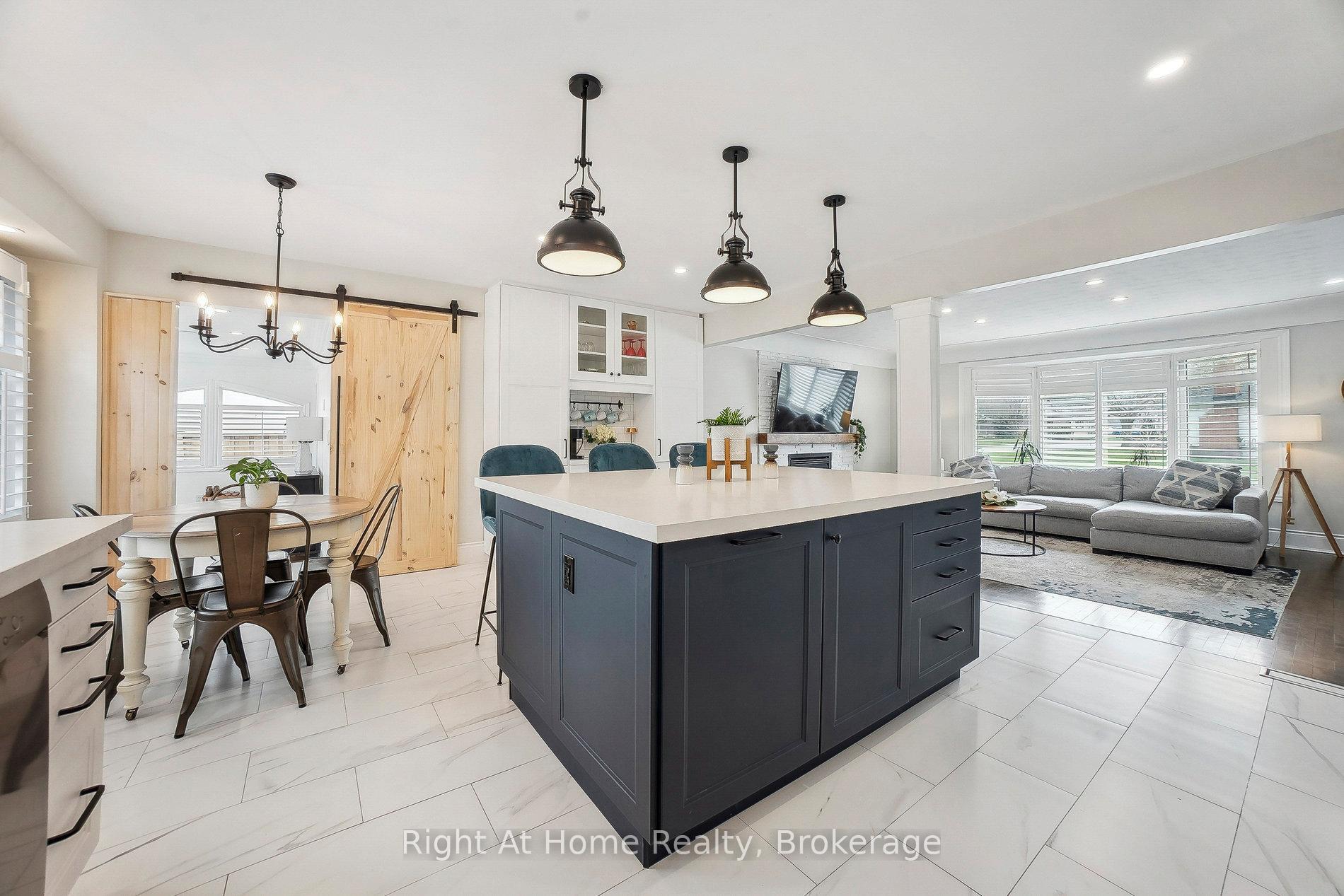Photo 10 of 7 Passmore Street, Hamilton, Stoney Creek — HOMEH