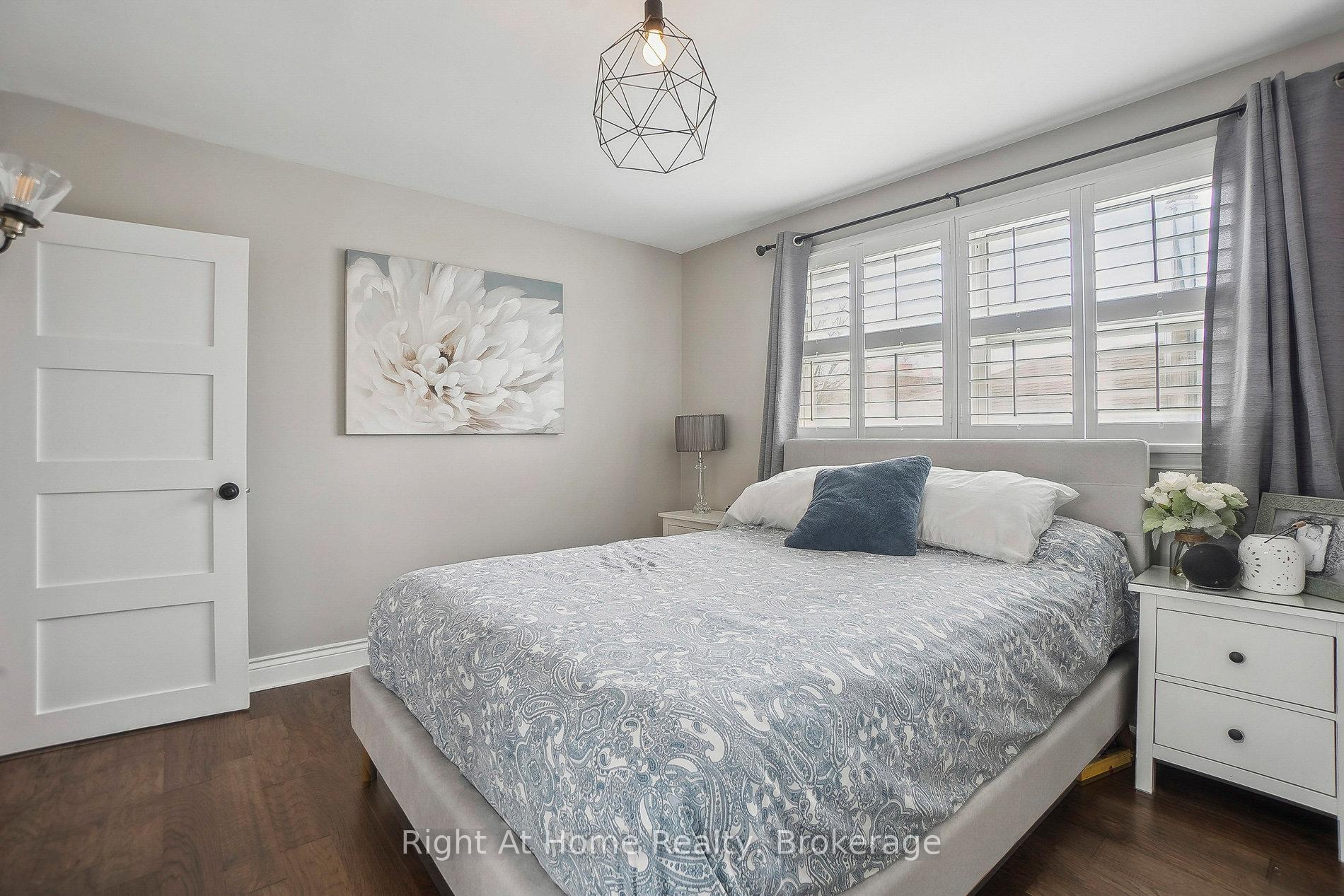 Photo 18 of 7 Passmore Street, Hamilton, Stoney Creek — HOMEH