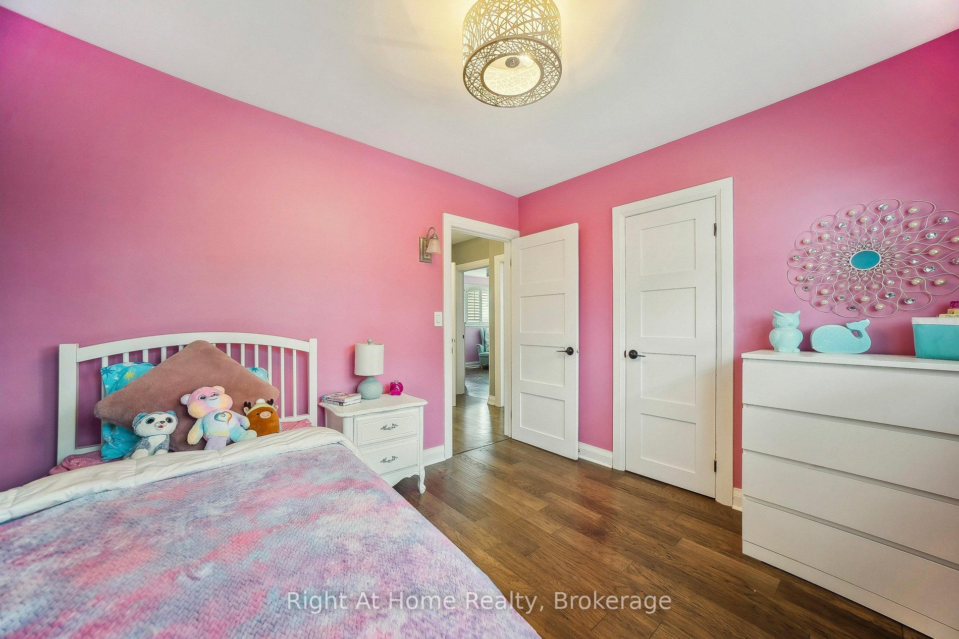 Photo 22 of 7 Passmore Street, Hamilton, Stoney Creek — HOMEH