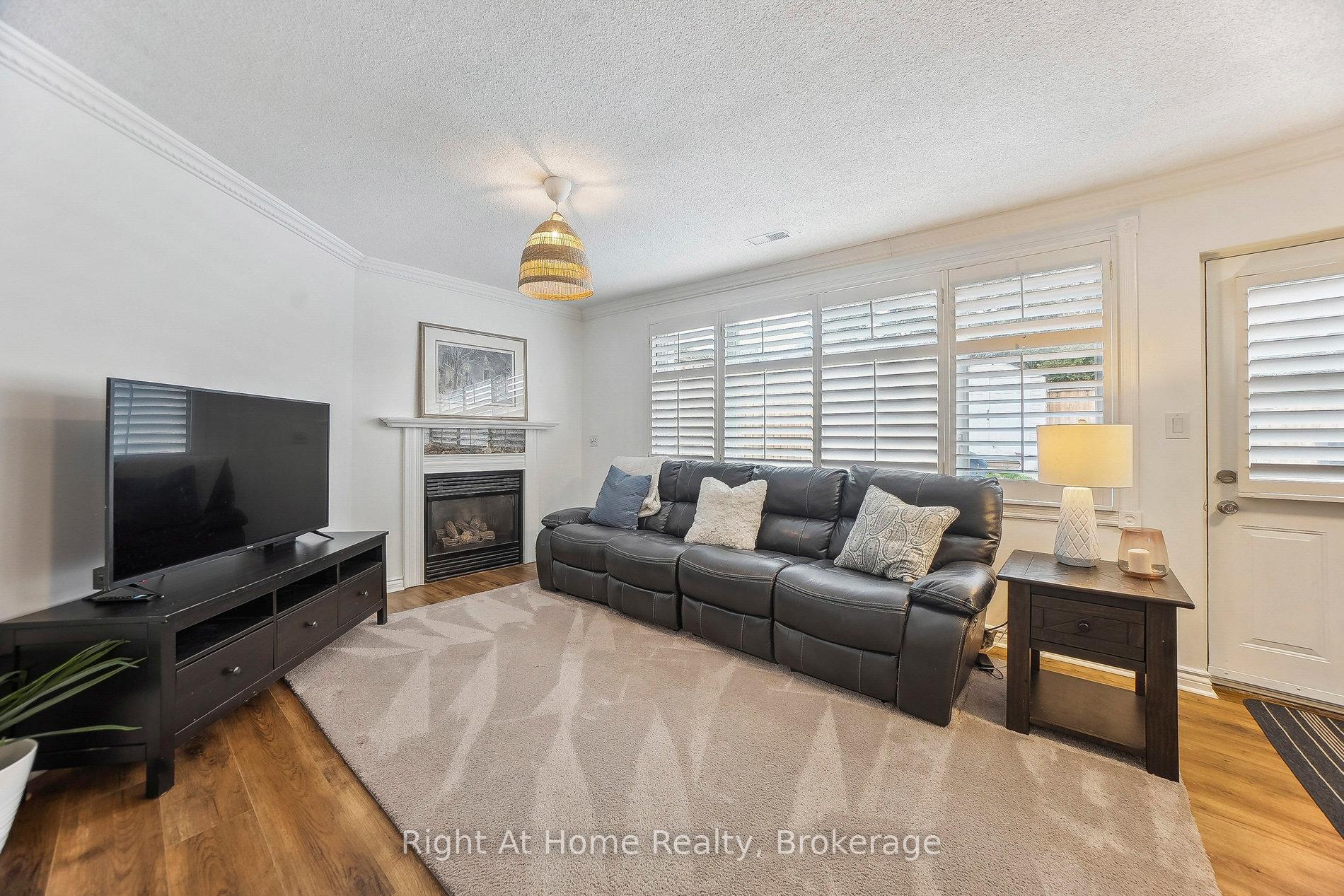 Photo 24 of 7 Passmore Street, Hamilton, Stoney Creek — HOMEH