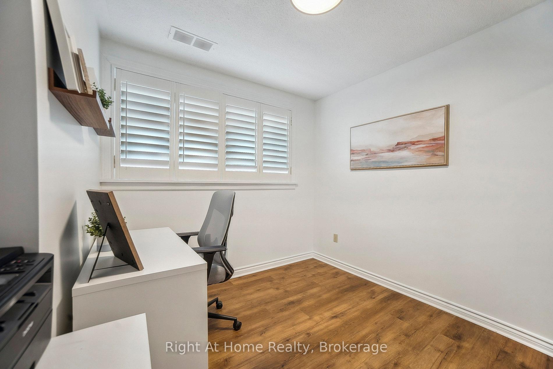 Photo 26 of 7 Passmore Street, Hamilton, Stoney Creek — HOMEH