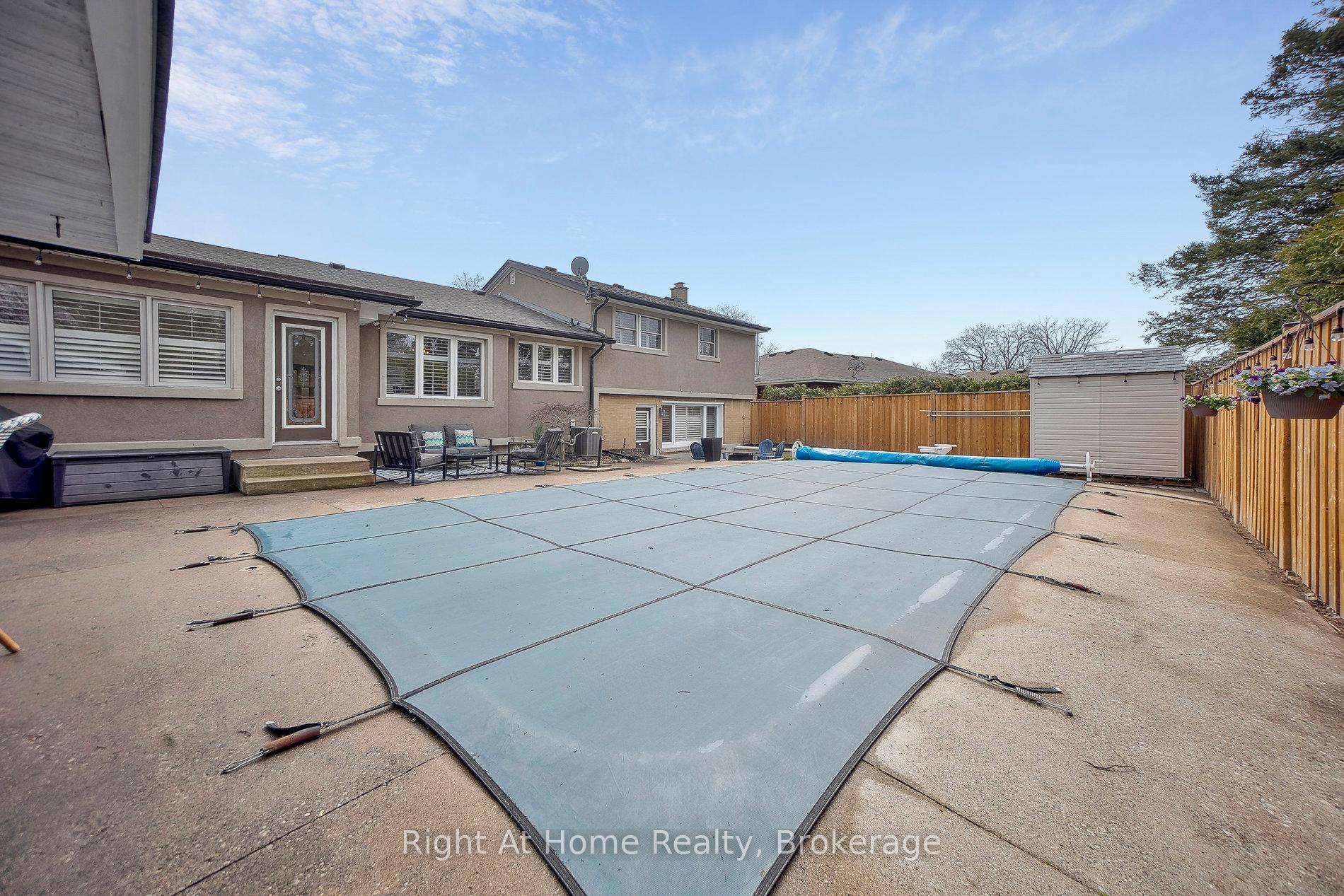 Photo 32 of 7 Passmore Street, Hamilton, Stoney Creek — HOMEH