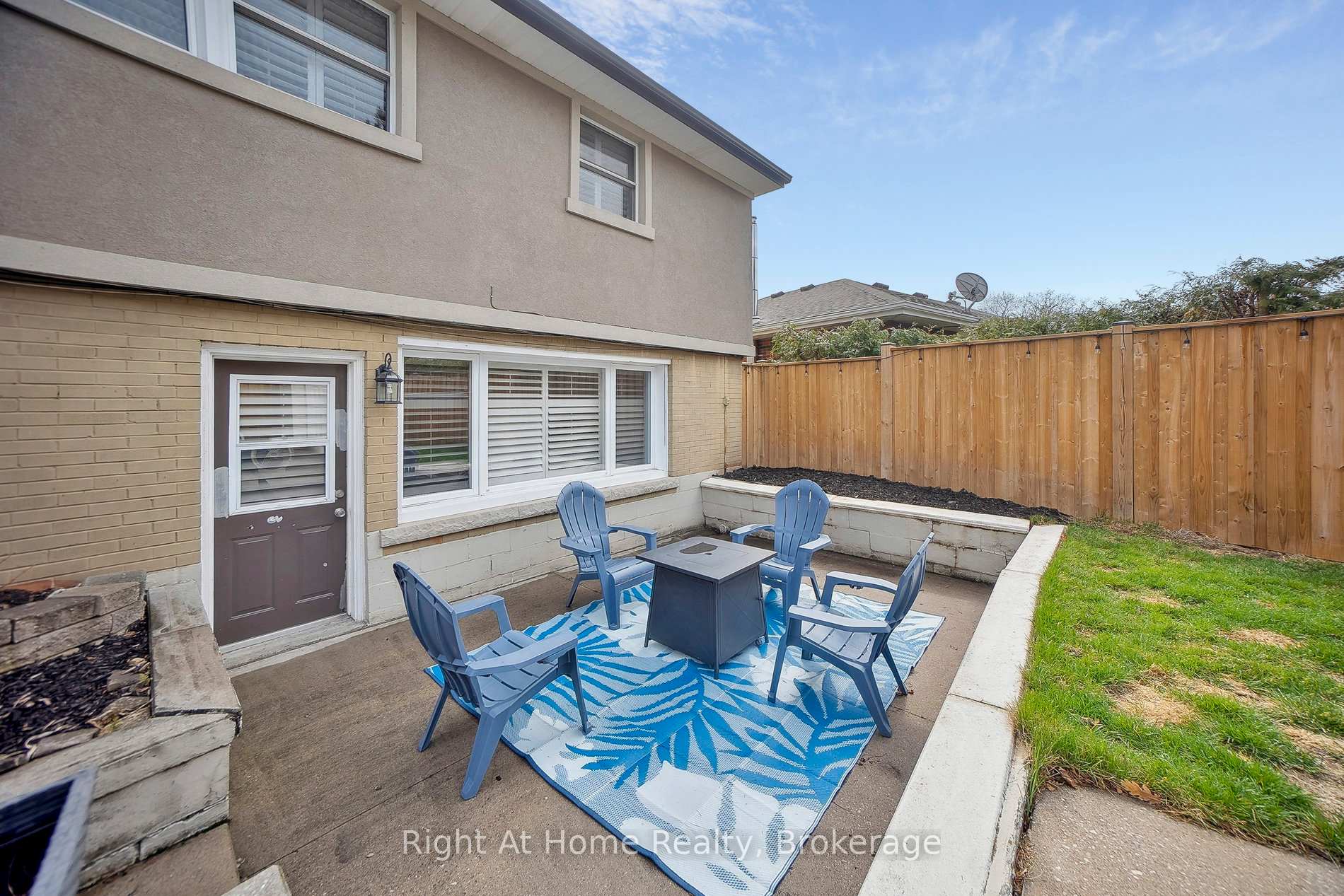 Photo 33 of 7 Passmore Street, Hamilton, Stoney Creek — HOMEH