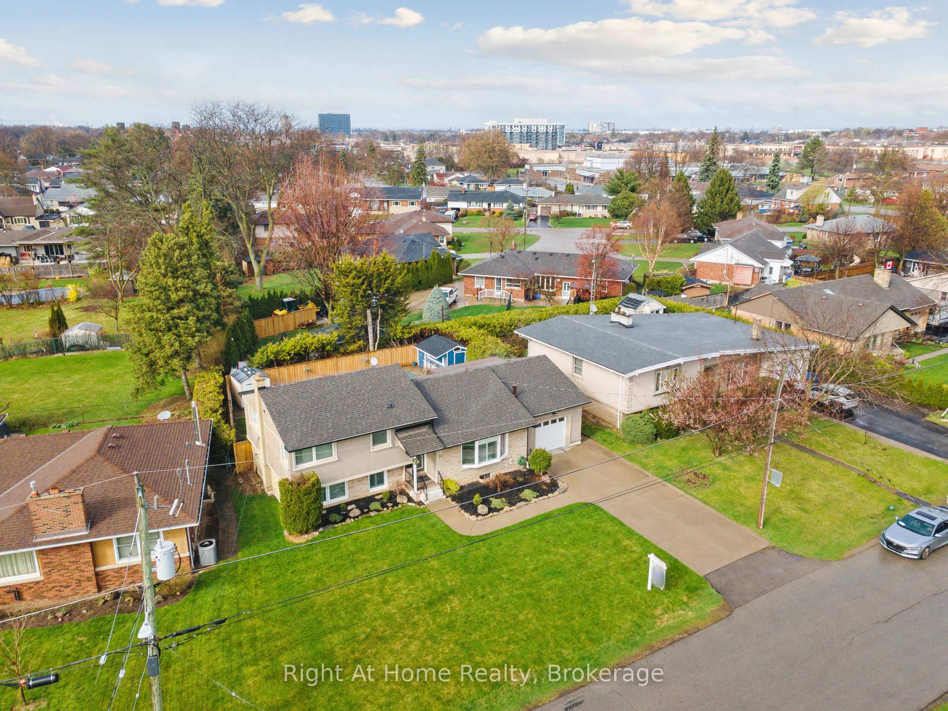 Photo 40 of 7 Passmore Street, Hamilton, Stoney Creek — HOMEH
