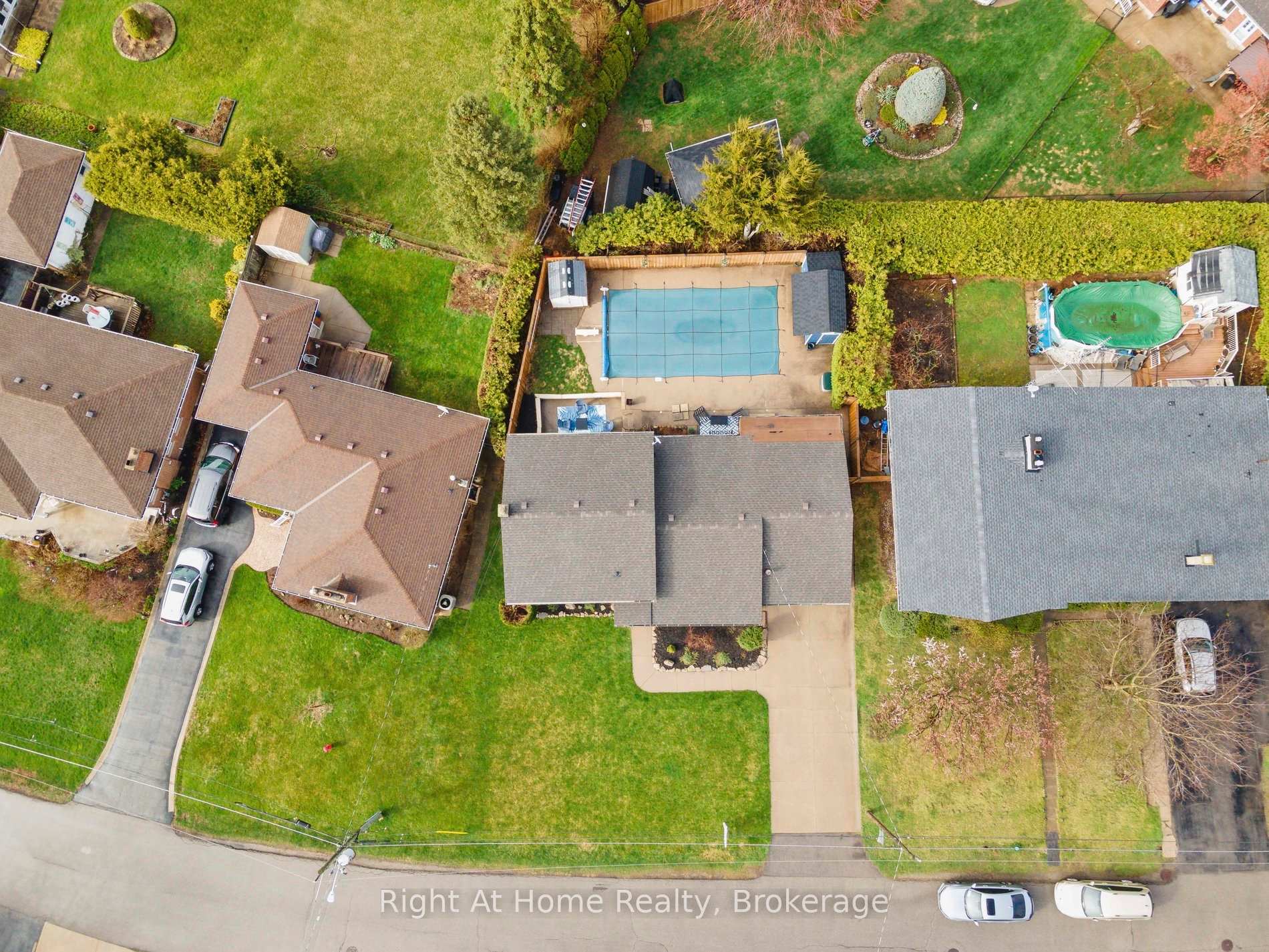 Photo 41 of 7 Passmore Street, Hamilton, Stoney Creek — HOMEH