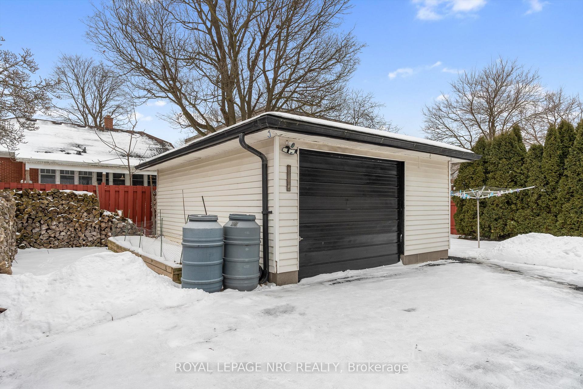Photo 30 of 19 Ursula Avenue, St. Catharines, Burleigh Hill — HOMEH