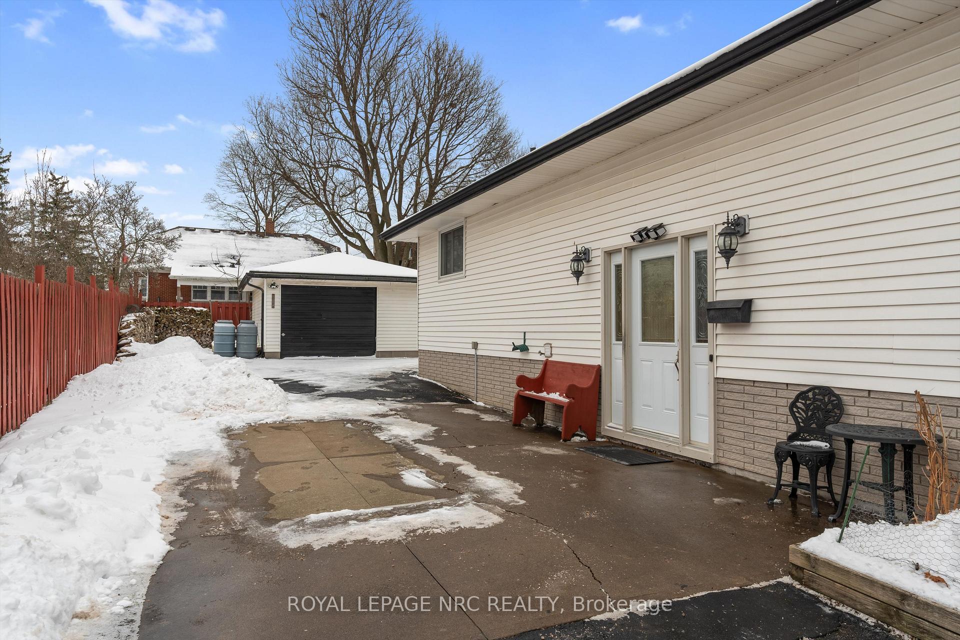 Photo 31 of 19 Ursula Avenue, St. Catharines, Burleigh Hill — HOMEH