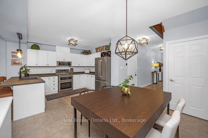Photo 12 of 145 Tanglewood Drive, Hamilton, Binbrook — HOMEH