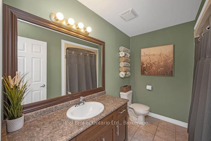 Photo 25 of 145 Tanglewood Drive, Hamilton, Binbrook — HOMEH
