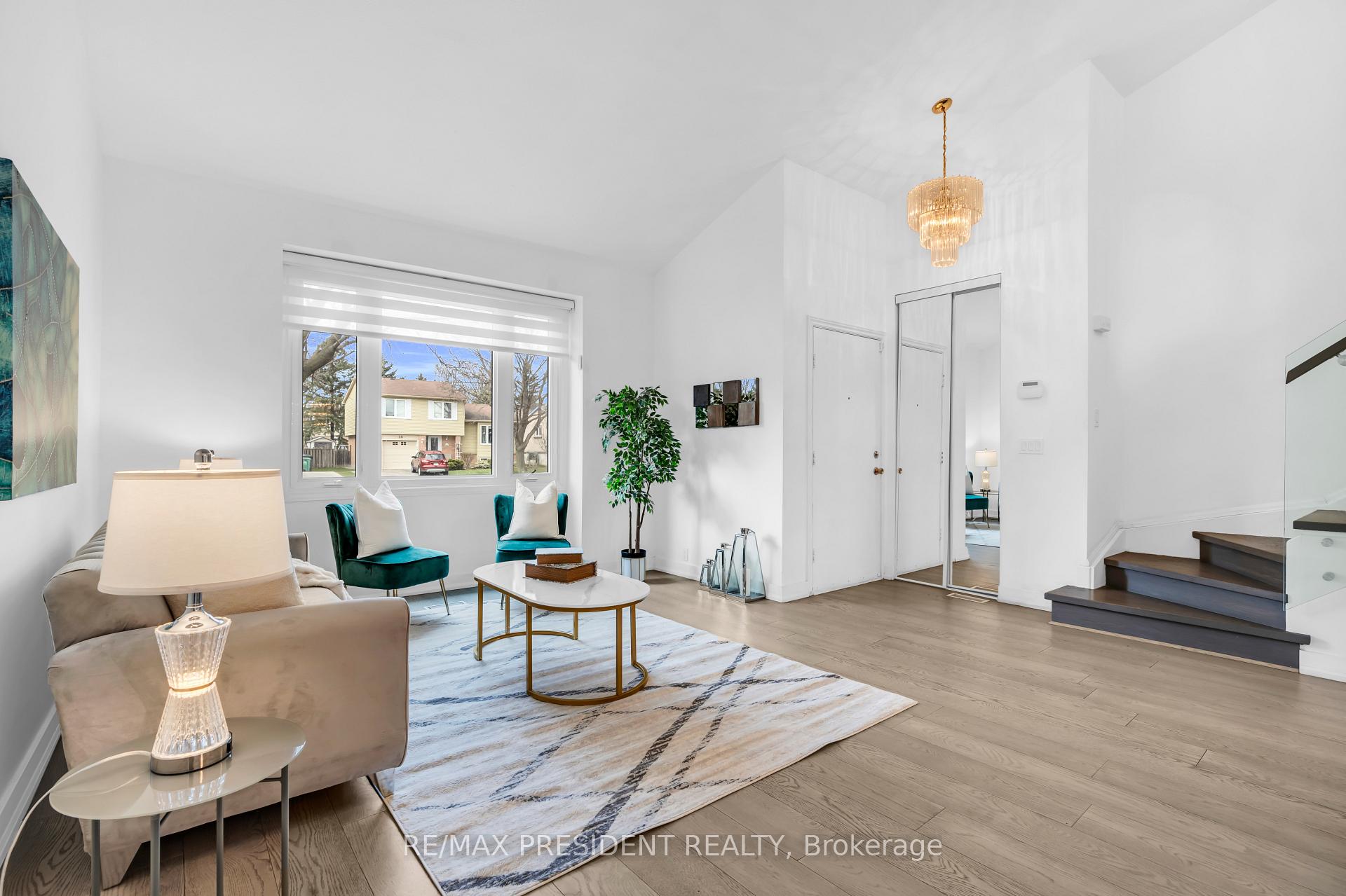 Photo 5 of 13 Marlborough Street, Brampton, Central Park — HOMEH