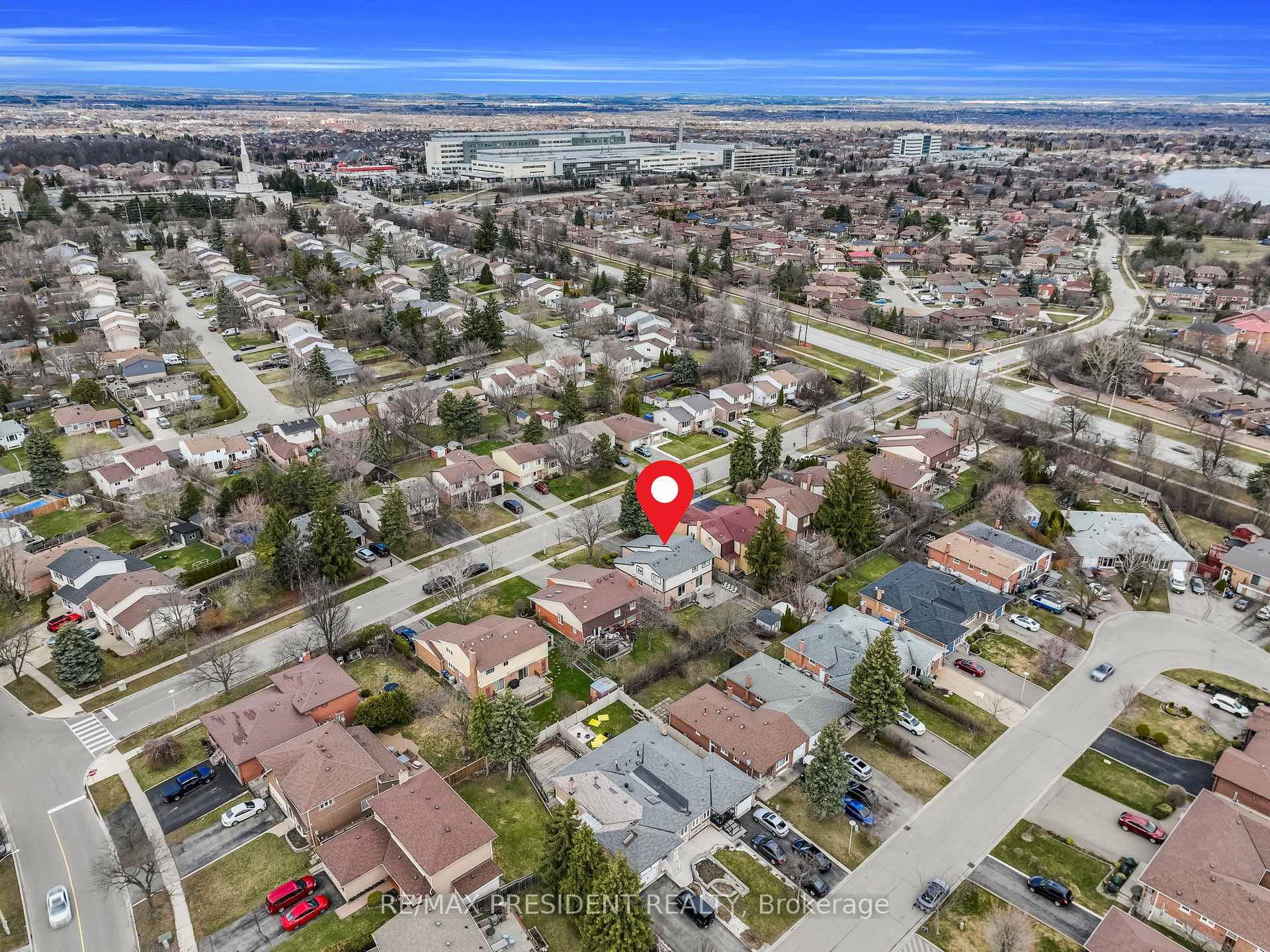 Photo 37 of 13 Marlborough Street, Brampton, Central Park — HOMEH