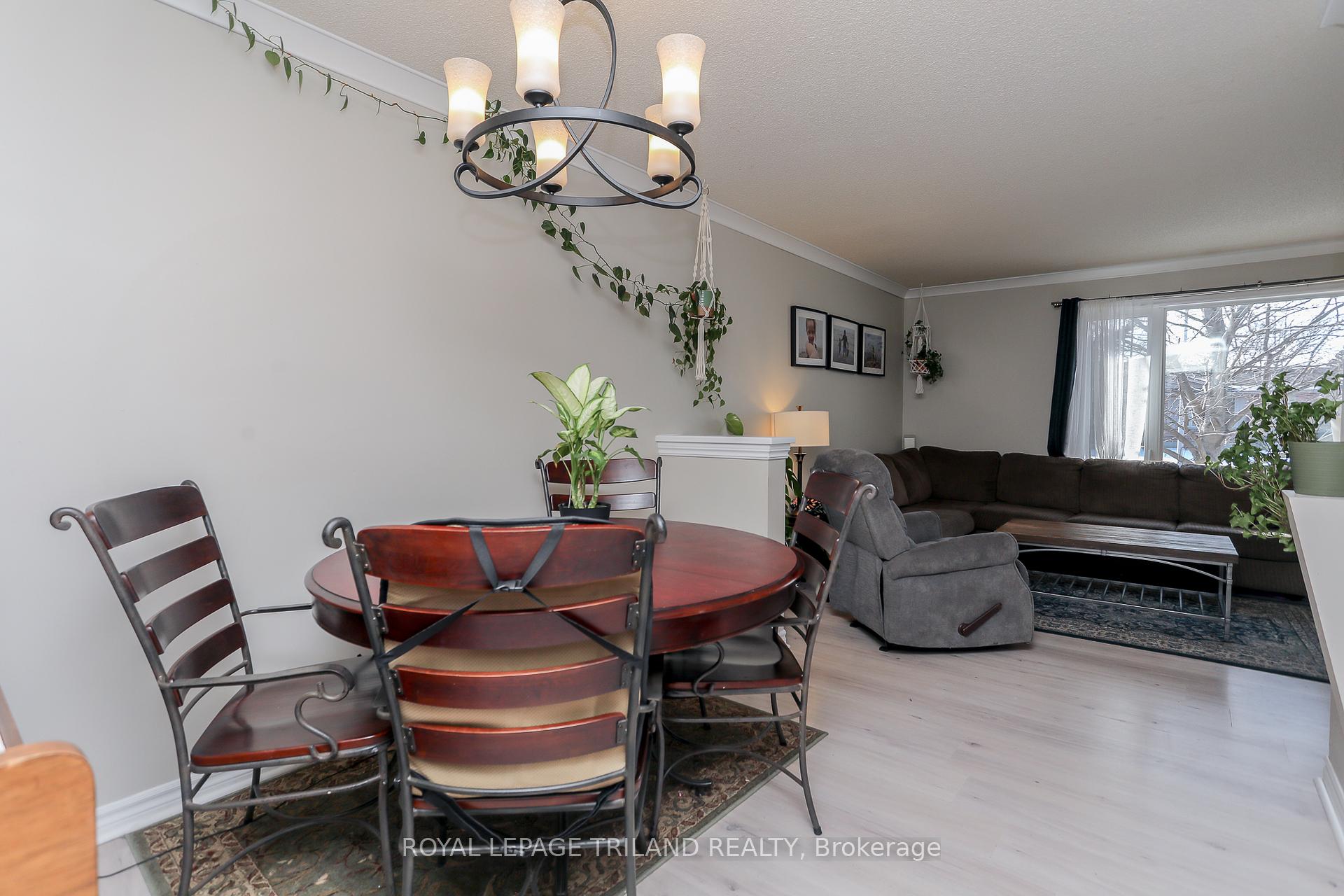 Photo 9 of 3 Bennett Place, St. Thomas — HOMEH