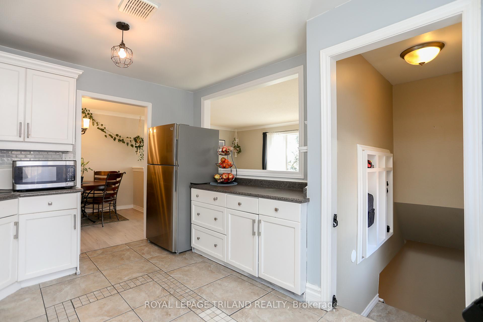 Photo 12 of 3 Bennett Place, St. Thomas — HOMEH