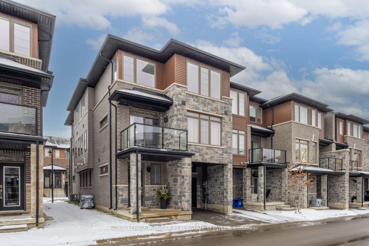 Photo 1 of Unit 274, 30 Times Square, Hamilton, Stoney Creek Mountain — HOMEH