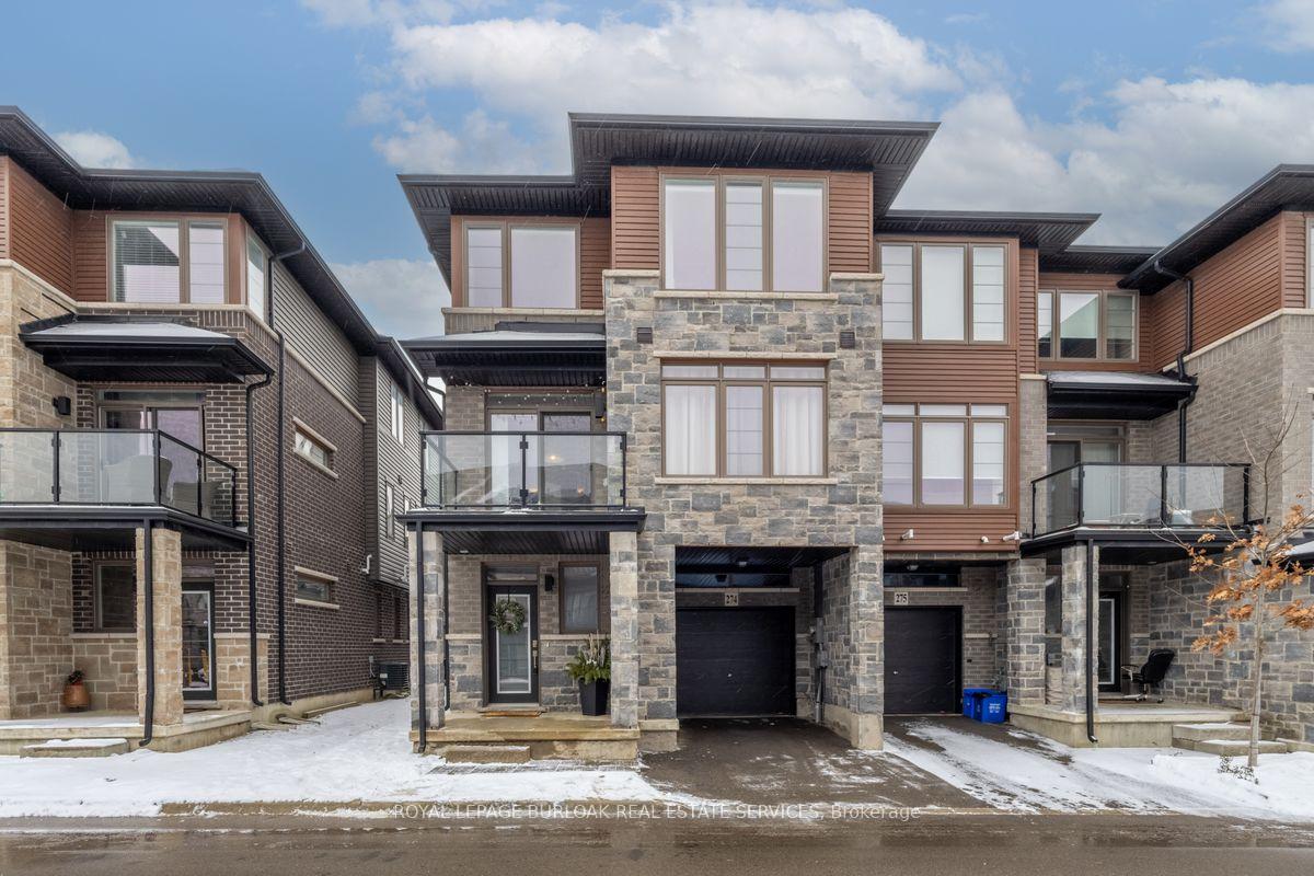 Photo 2 of Unit 274, 30 Times Square, Hamilton, Stoney Creek Mountain — HOMEH