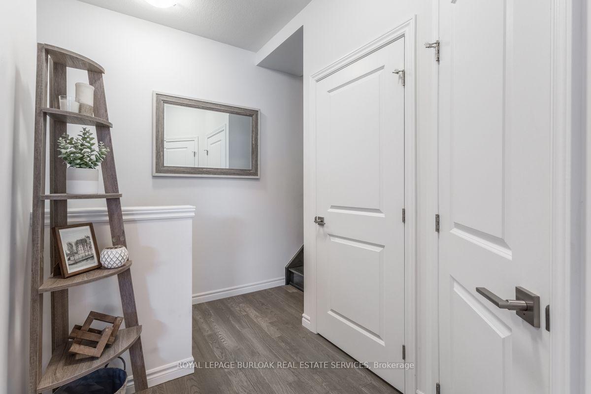 Photo 8 of Unit 274, 30 Times Square, Hamilton, Stoney Creek Mountain — HOMEH