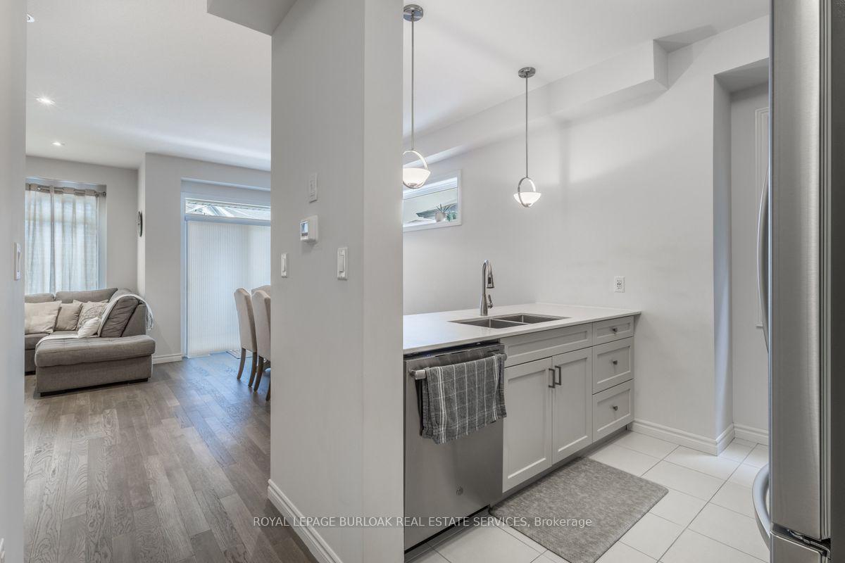 Photo 9 of Unit 274, 30 Times Square, Hamilton, Stoney Creek Mountain — HOMEH