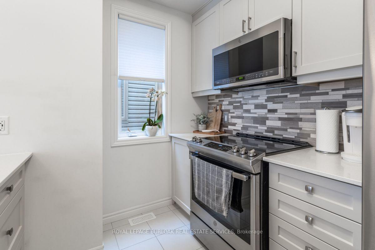 Photo 11 of Unit 274, 30 Times Square, Hamilton, Stoney Creek Mountain — HOMEH