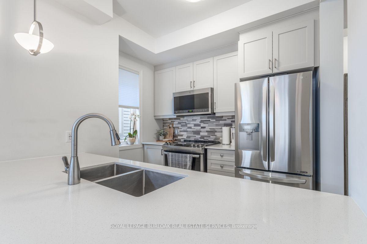 Photo 12 of Unit 274, 30 Times Square, Hamilton, Stoney Creek Mountain — HOMEH